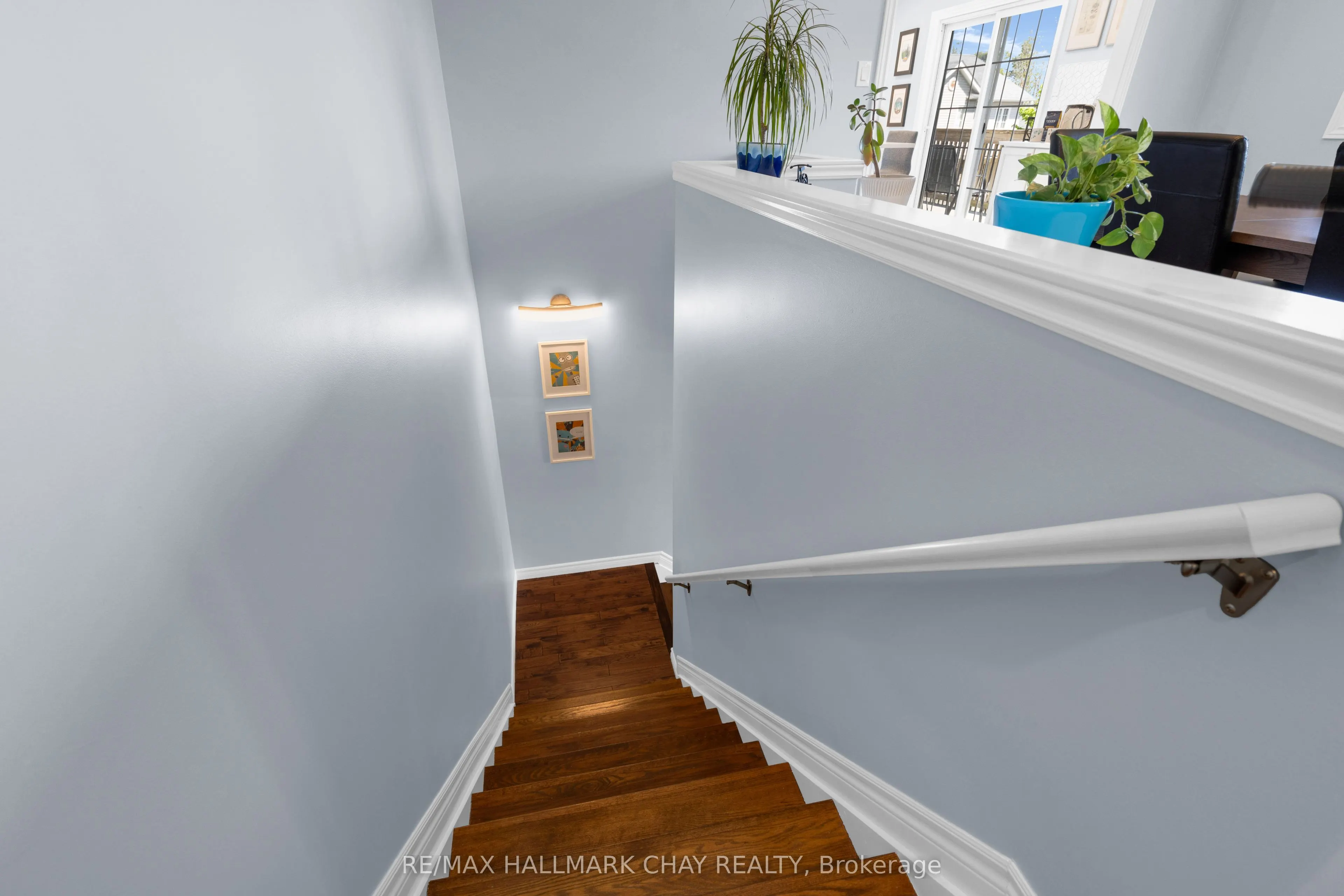 8 Ash Court