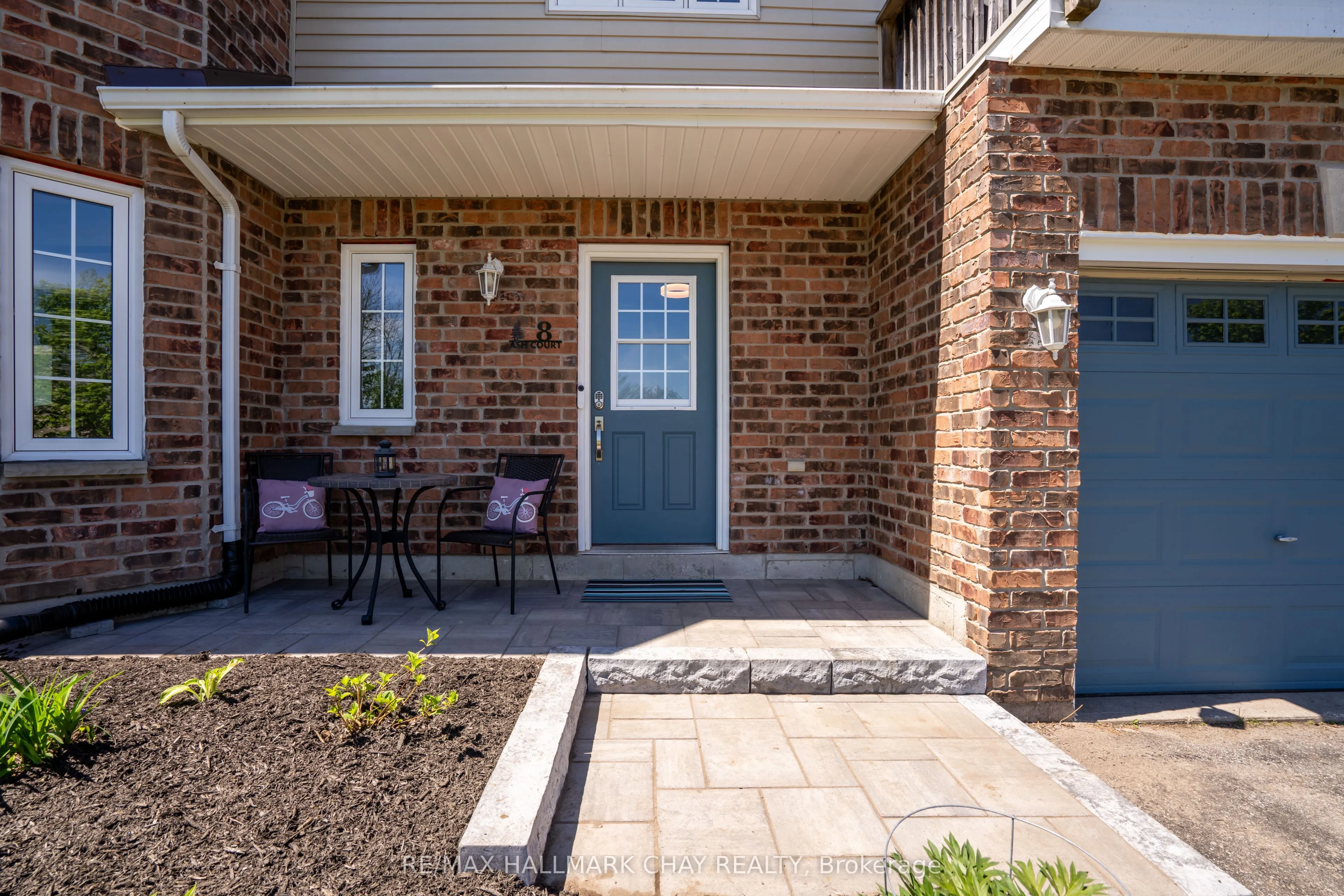8 Ash Court