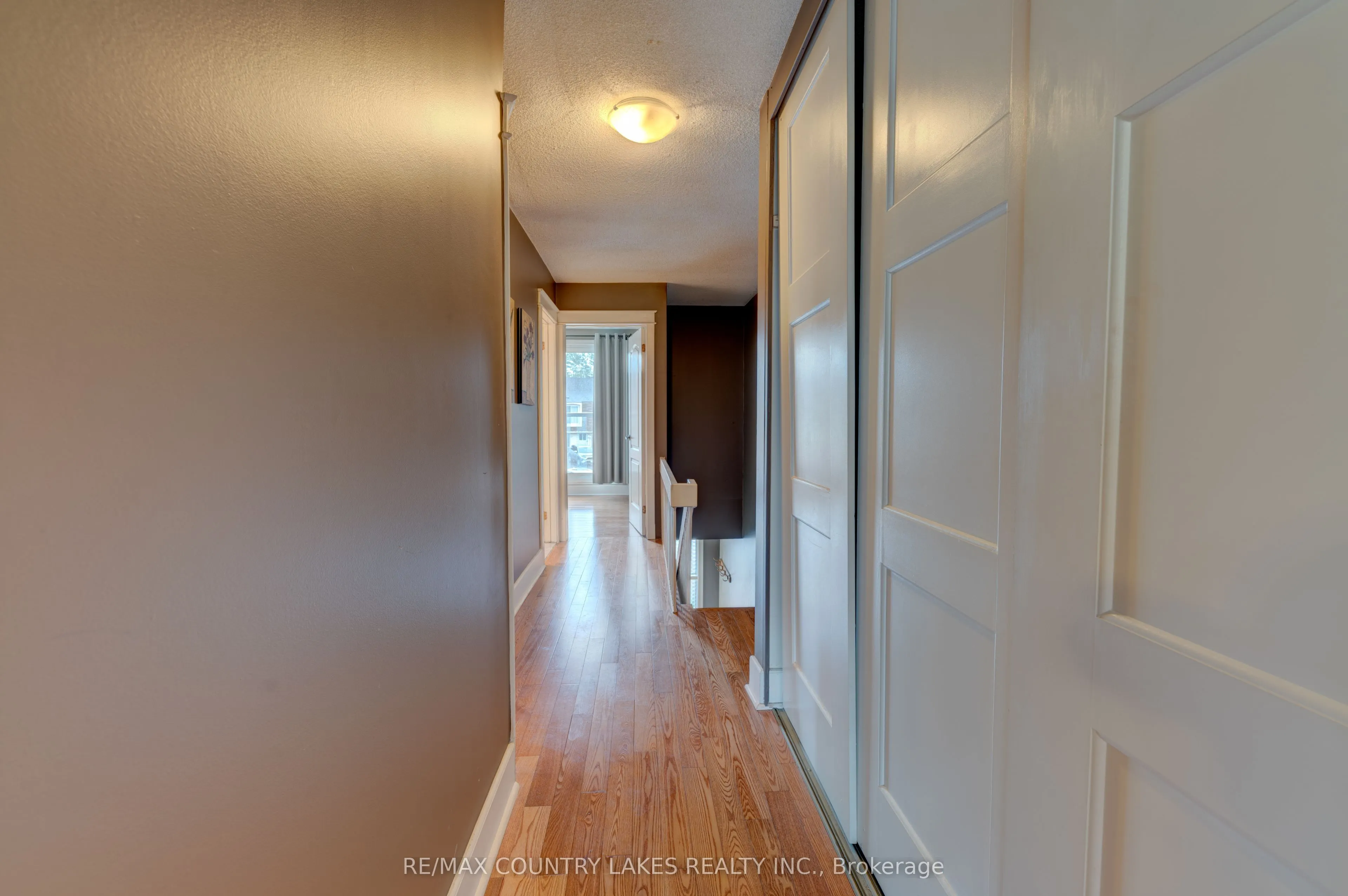 4 Paradise Boulevard, #1
