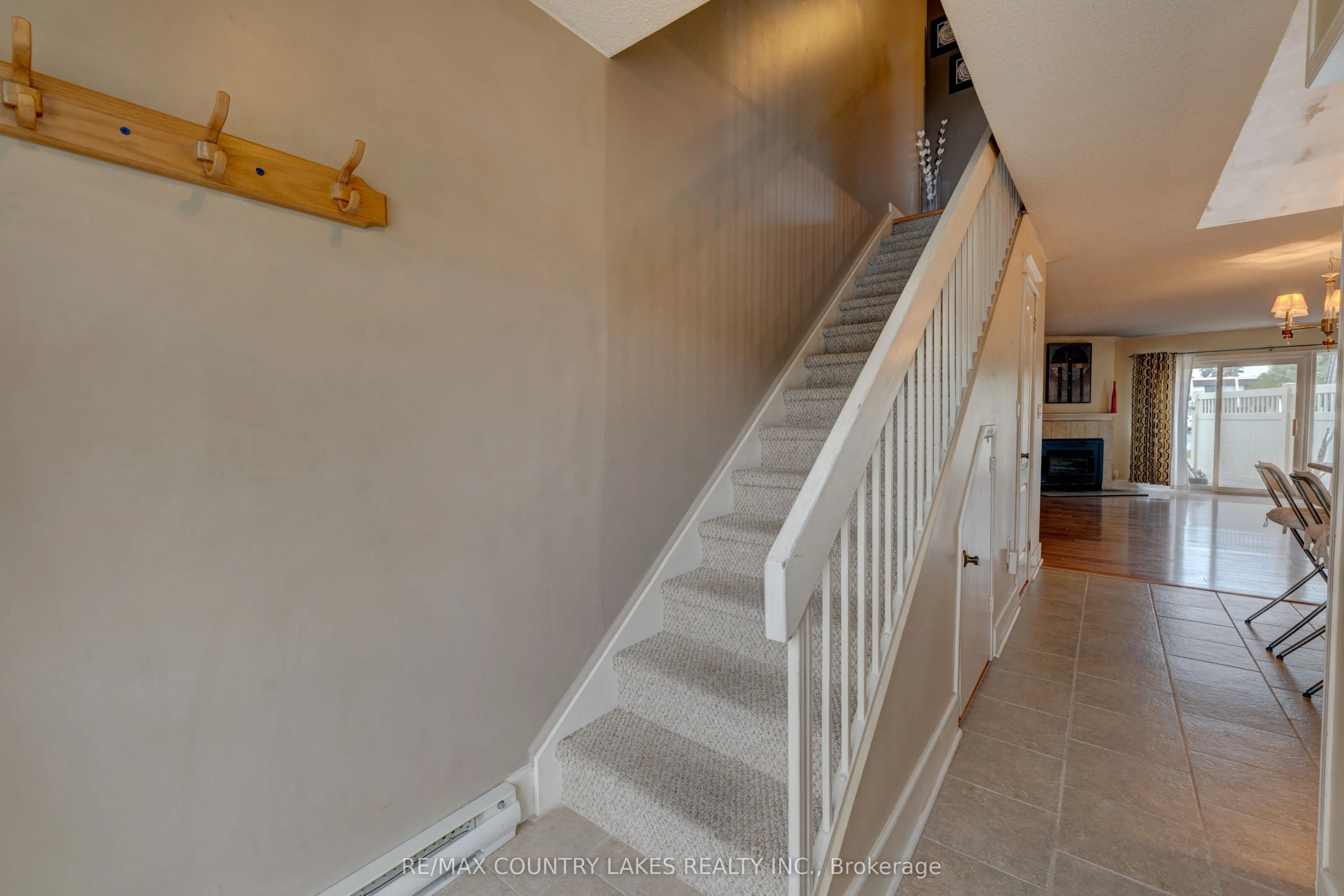 4 Paradise Boulevard, #1