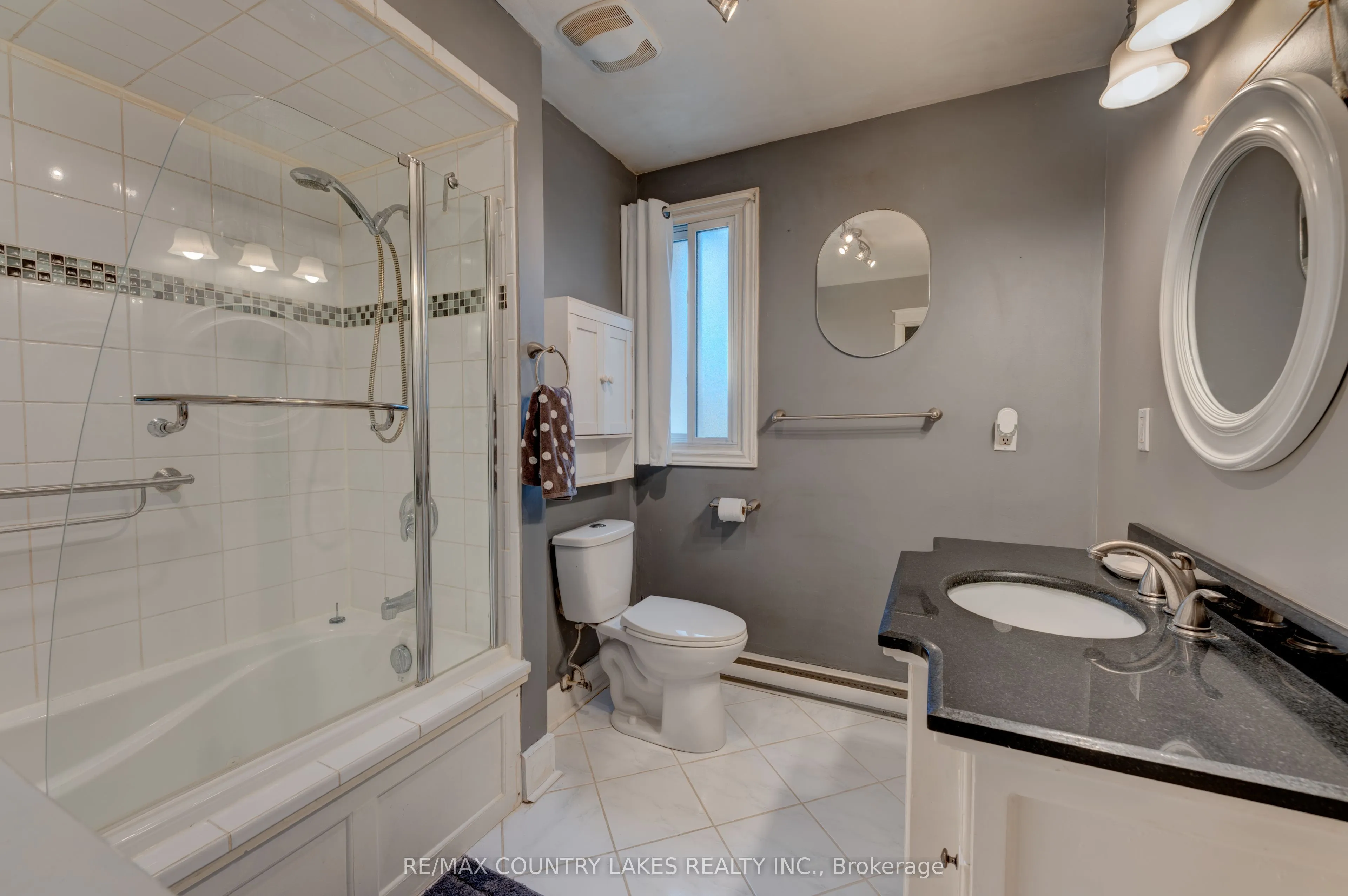 4 Paradise Boulevard, #1
