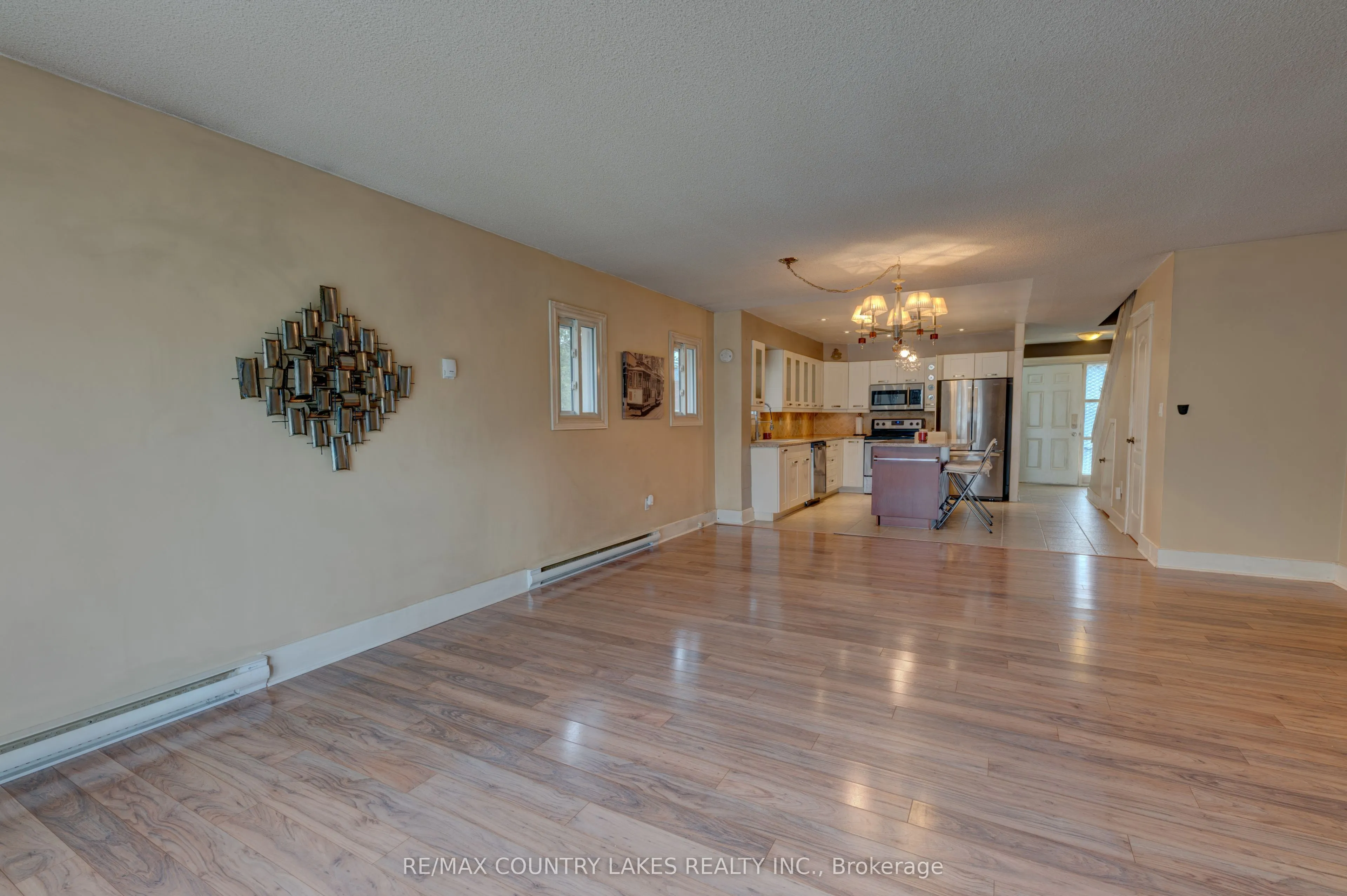 4 Paradise Boulevard, #1