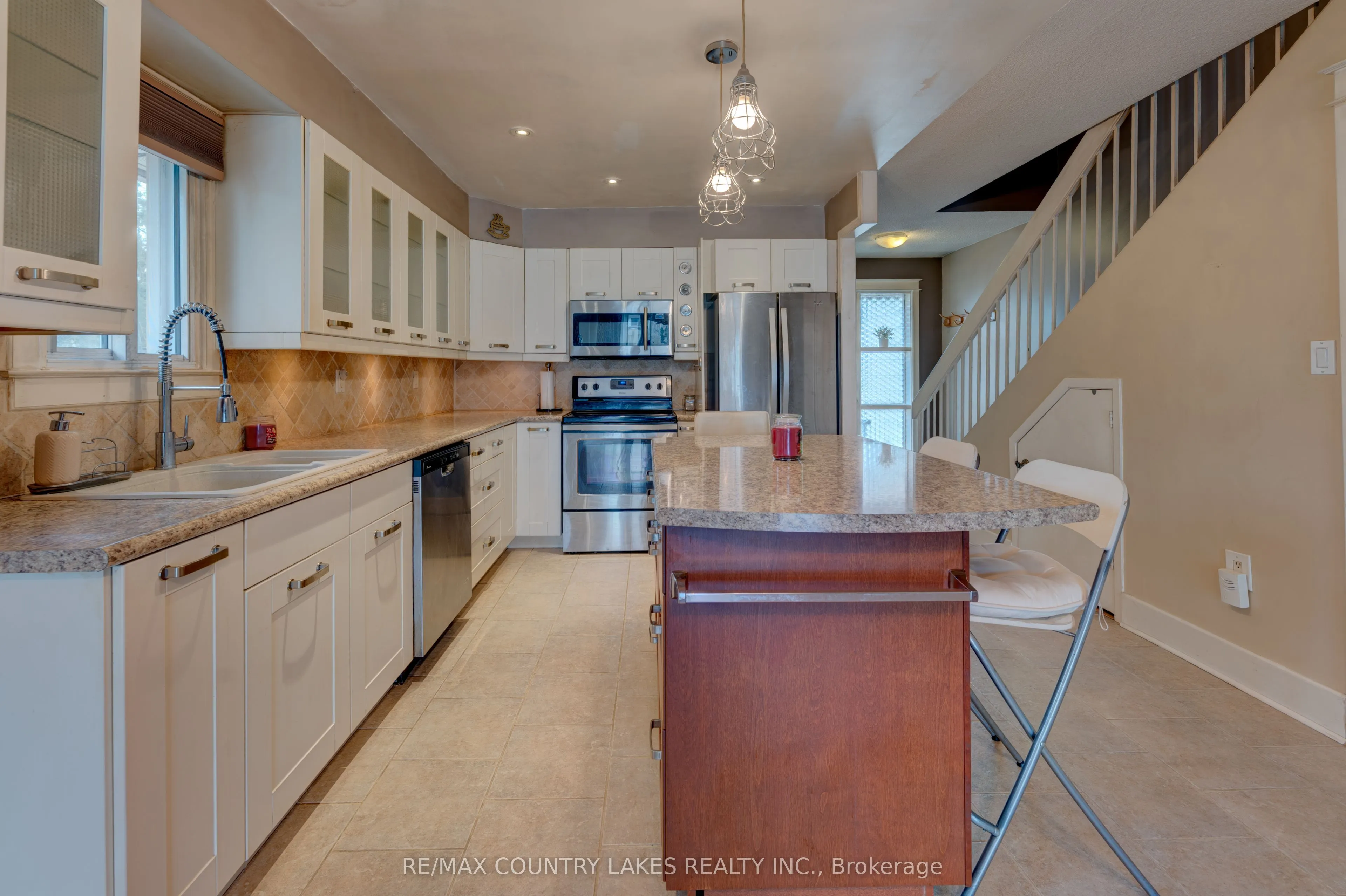4 Paradise Boulevard, #1