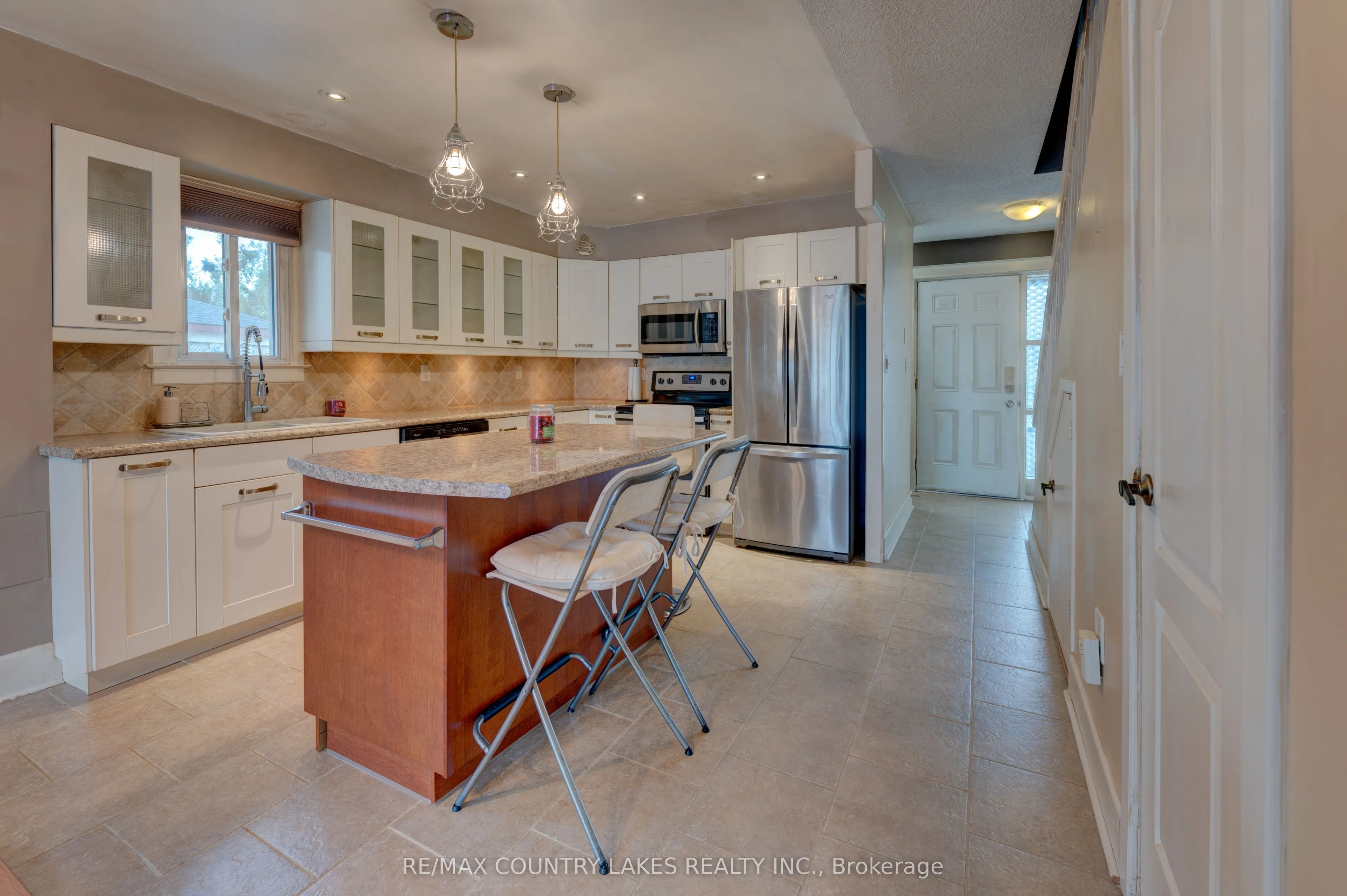 4 Paradise Boulevard, #1