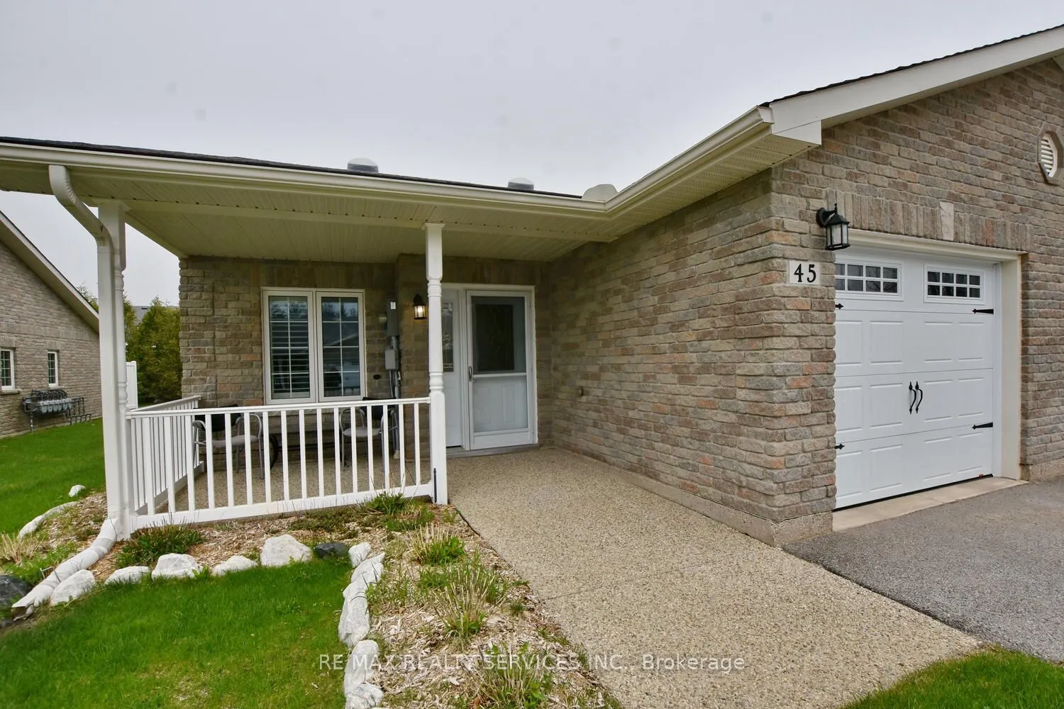 45 Clover Crescent