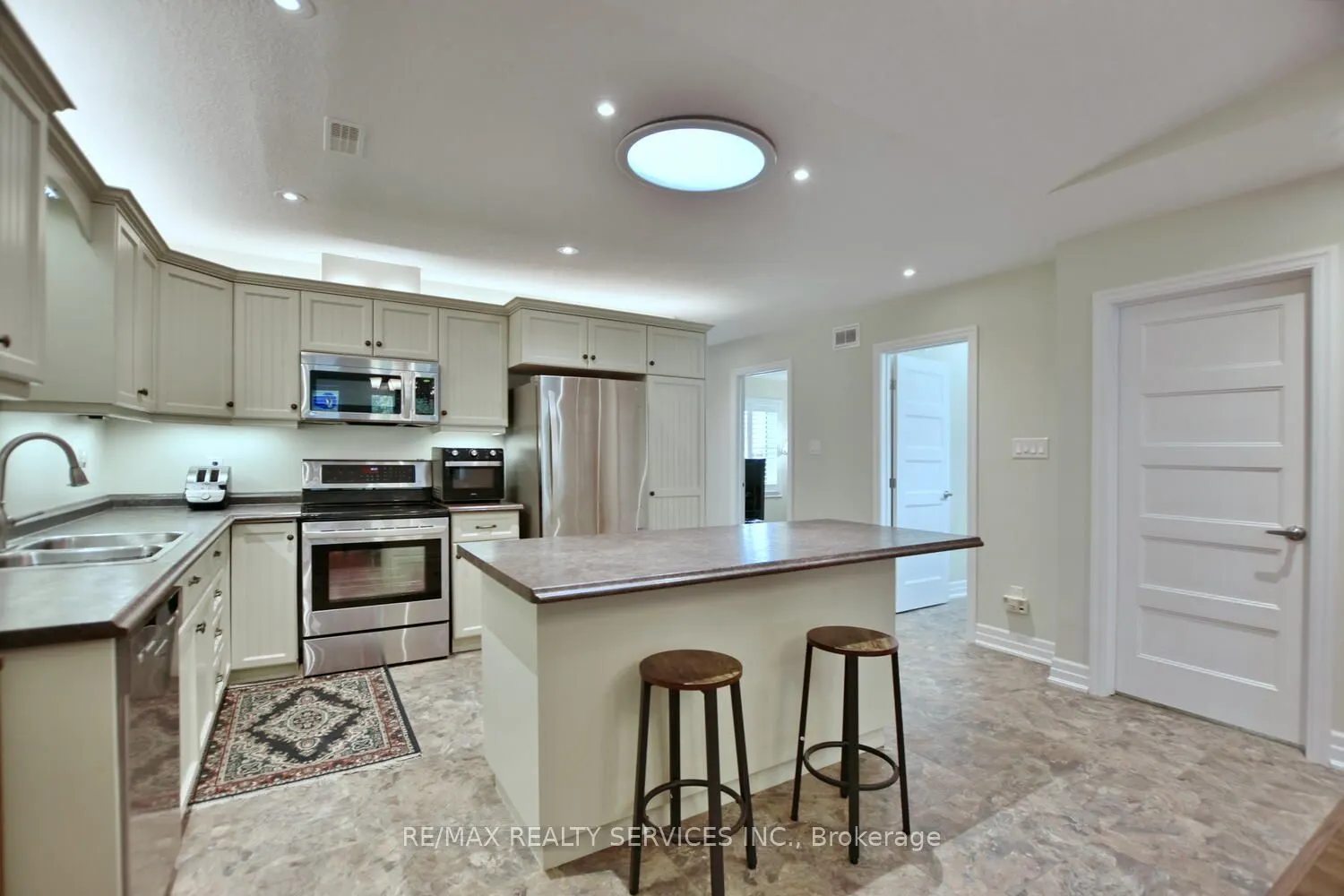 45 Clover Crescent
