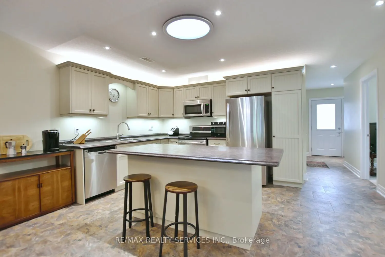 45 Clover Crescent