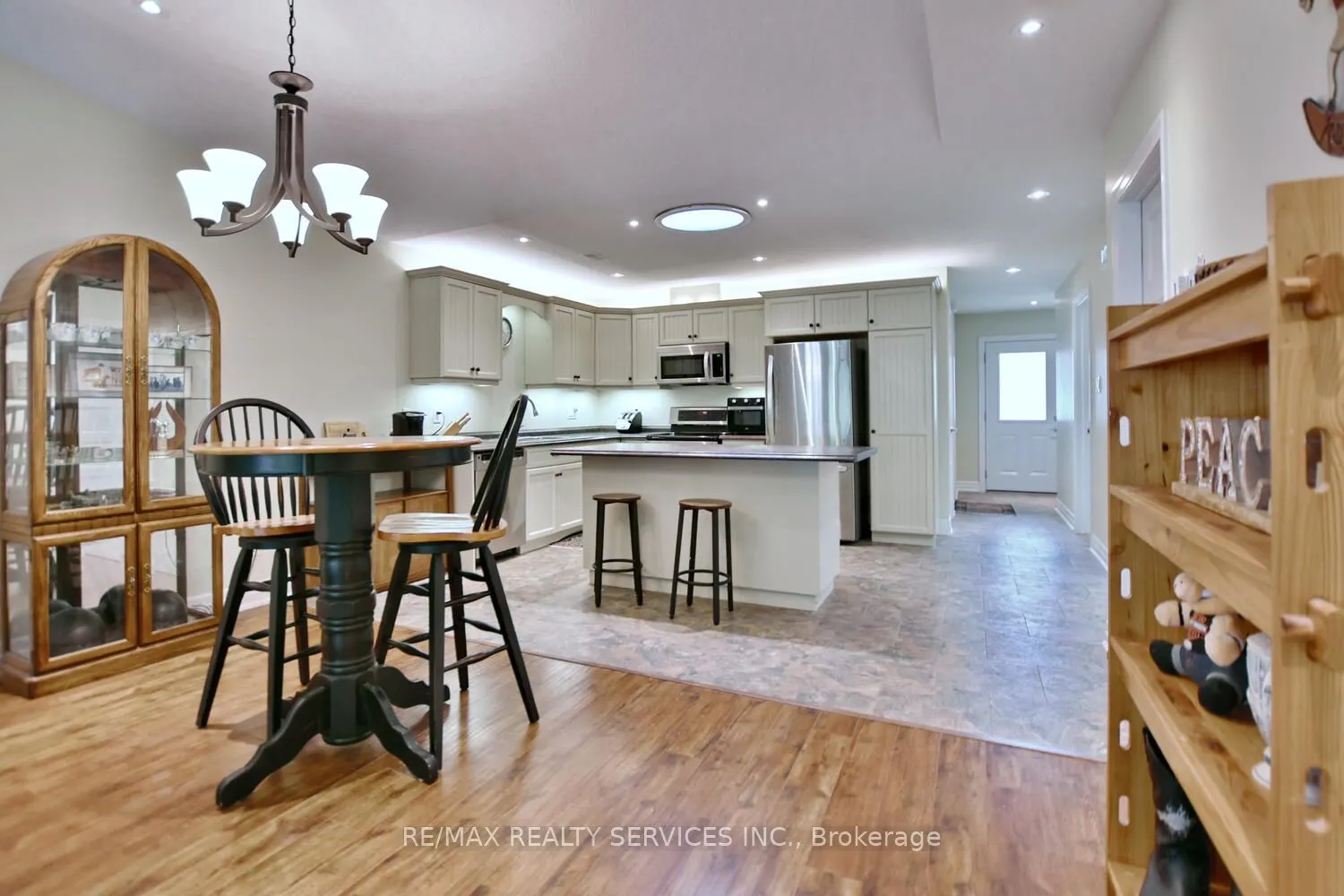 45 Clover Crescent