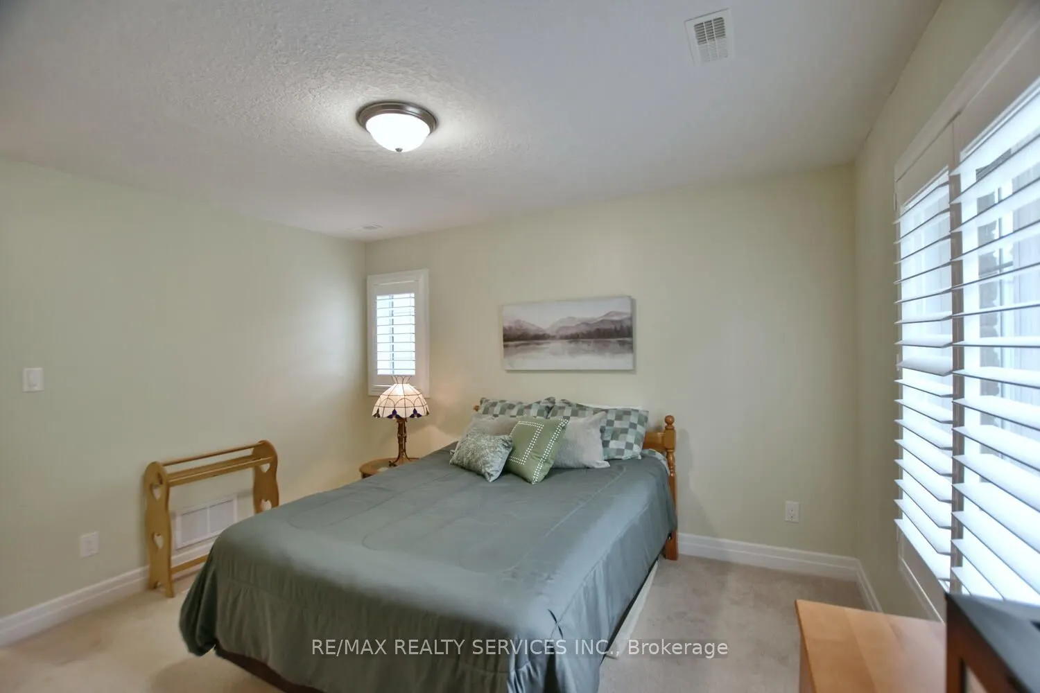 45 Clover Crescent
