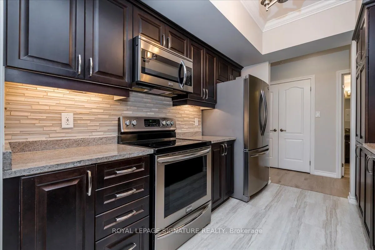 45 Ferndale Drive S, #301