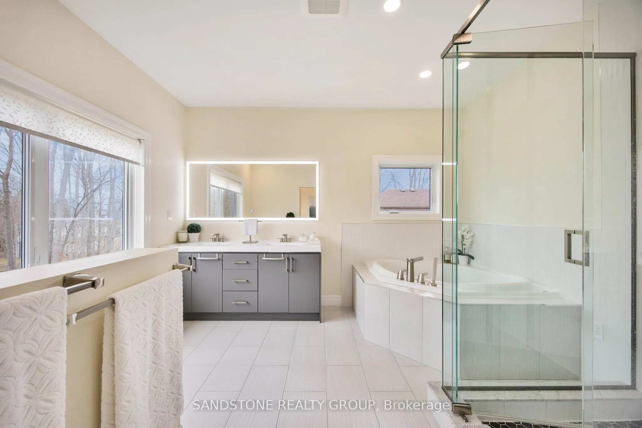 6 Dorothys Drive