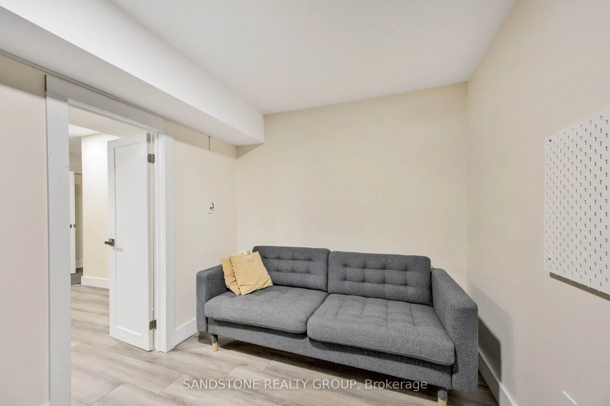 6 Dorothys Drive