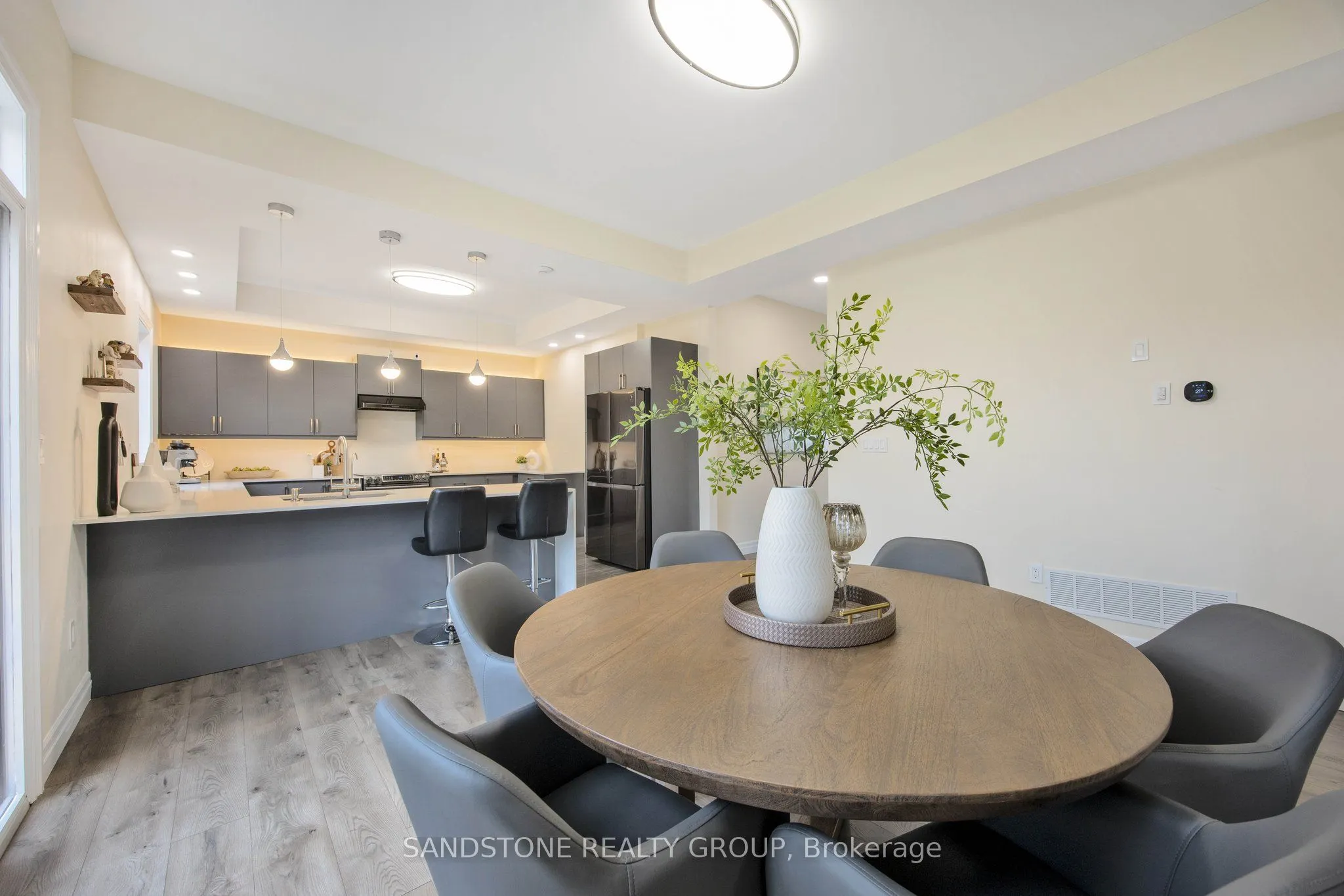 6 Dorothys Drive