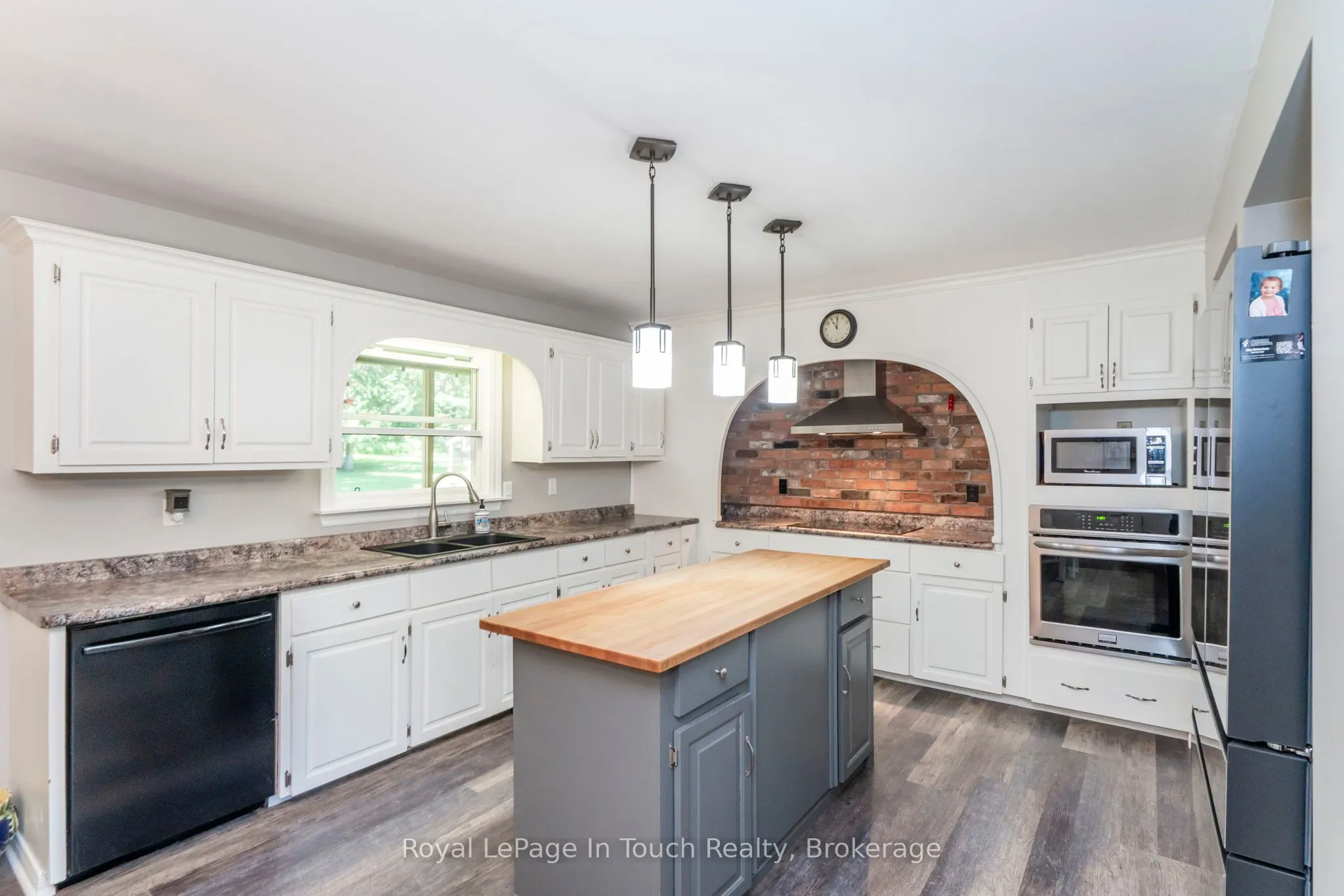 507 Lafontaine Road E