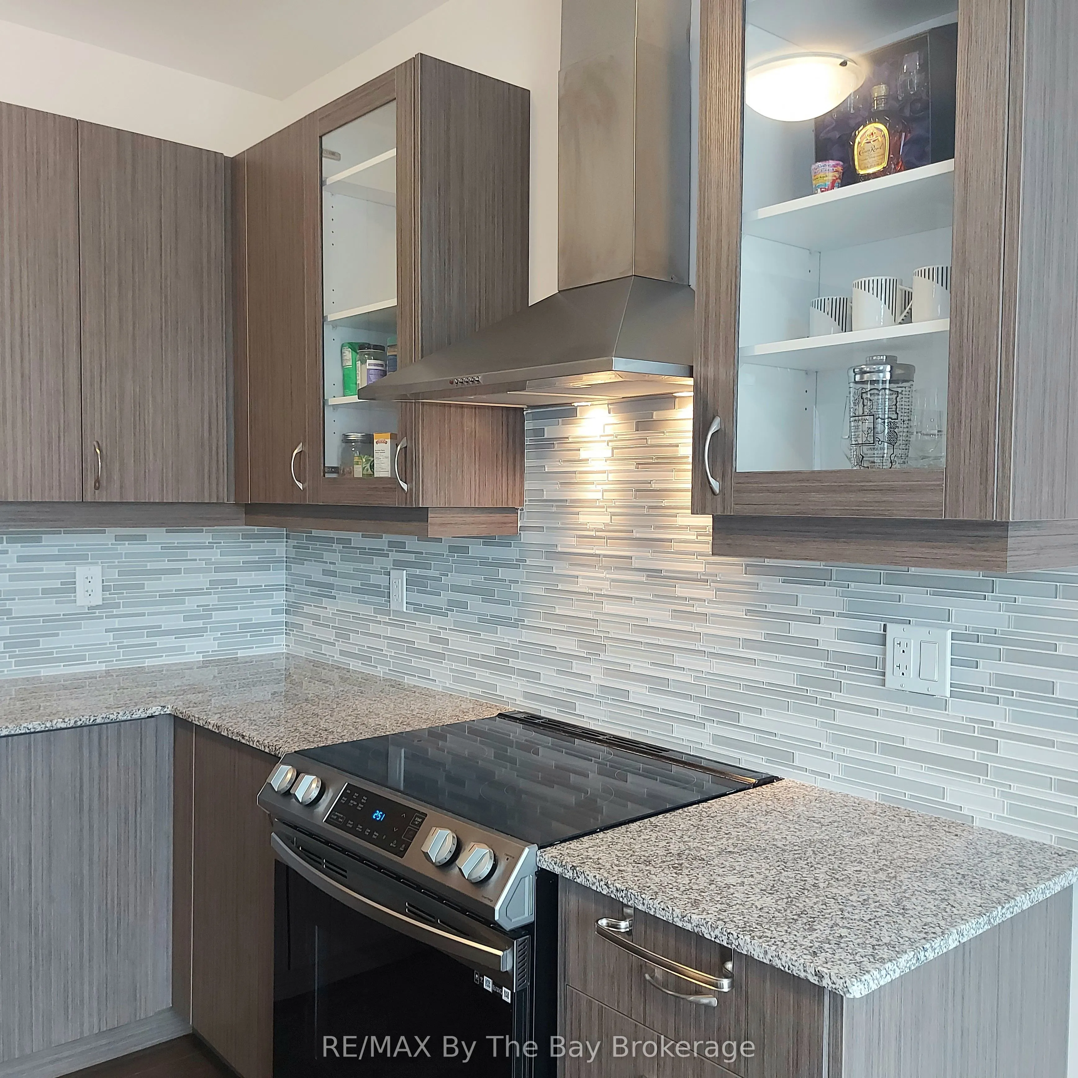 92 Berkely Street, #UPPER