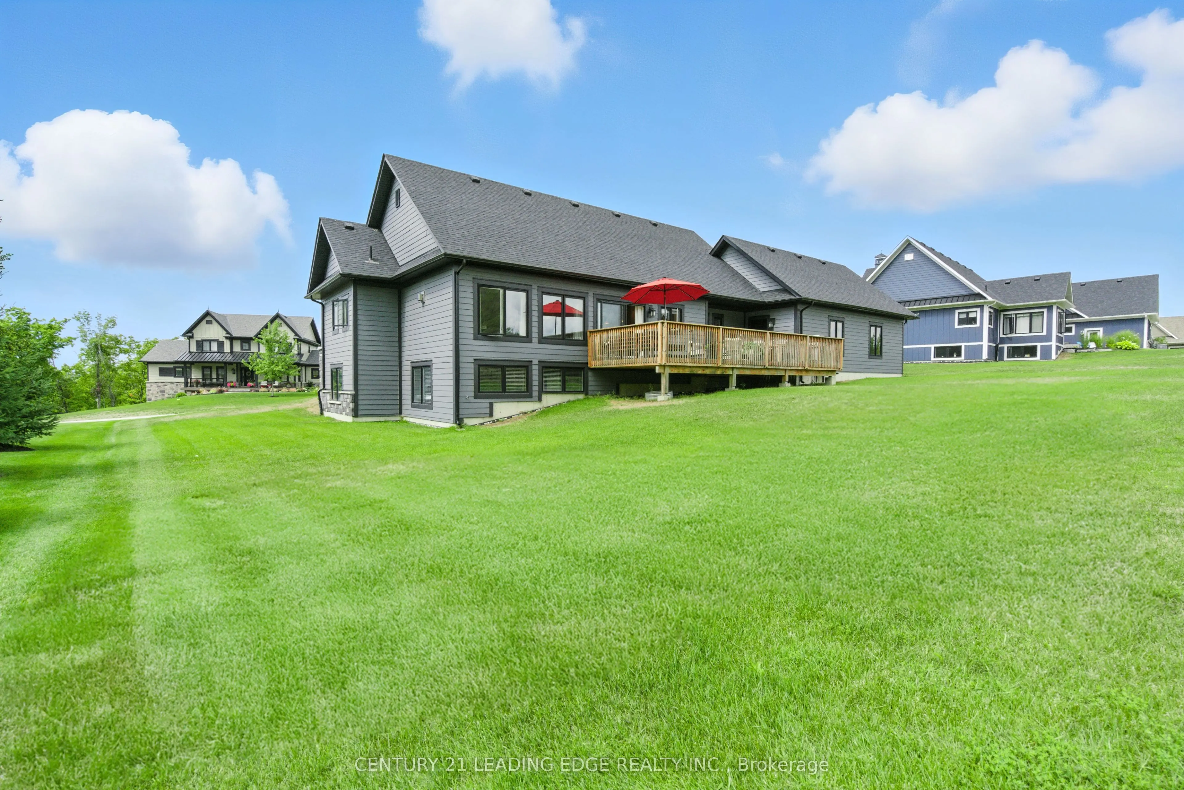 43 Thoroughbred Drive