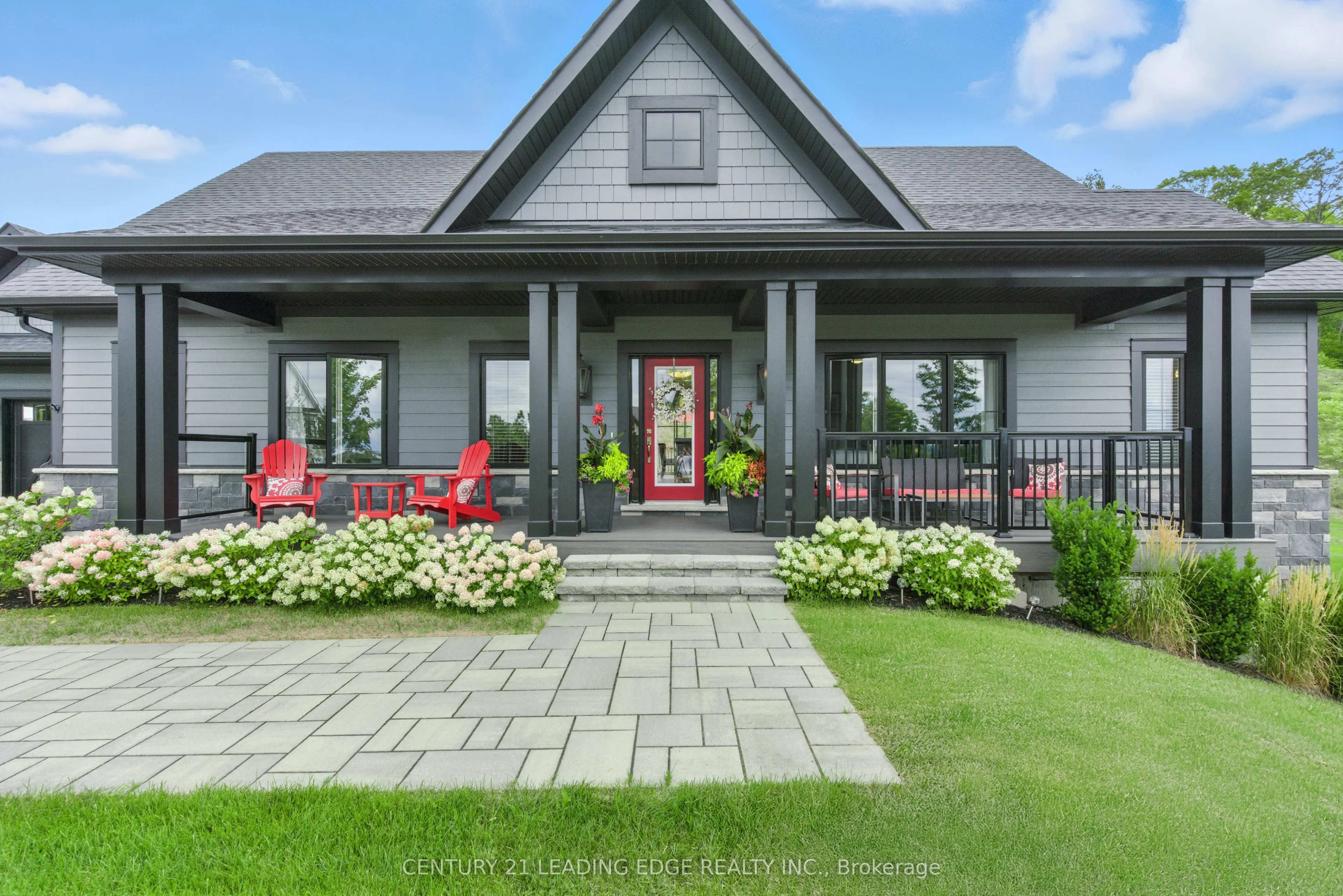 43 Thoroughbred Drive