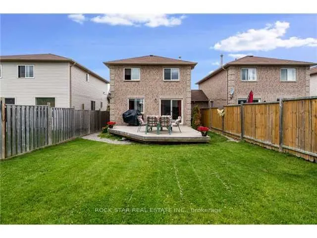 25 Raymond Crescent