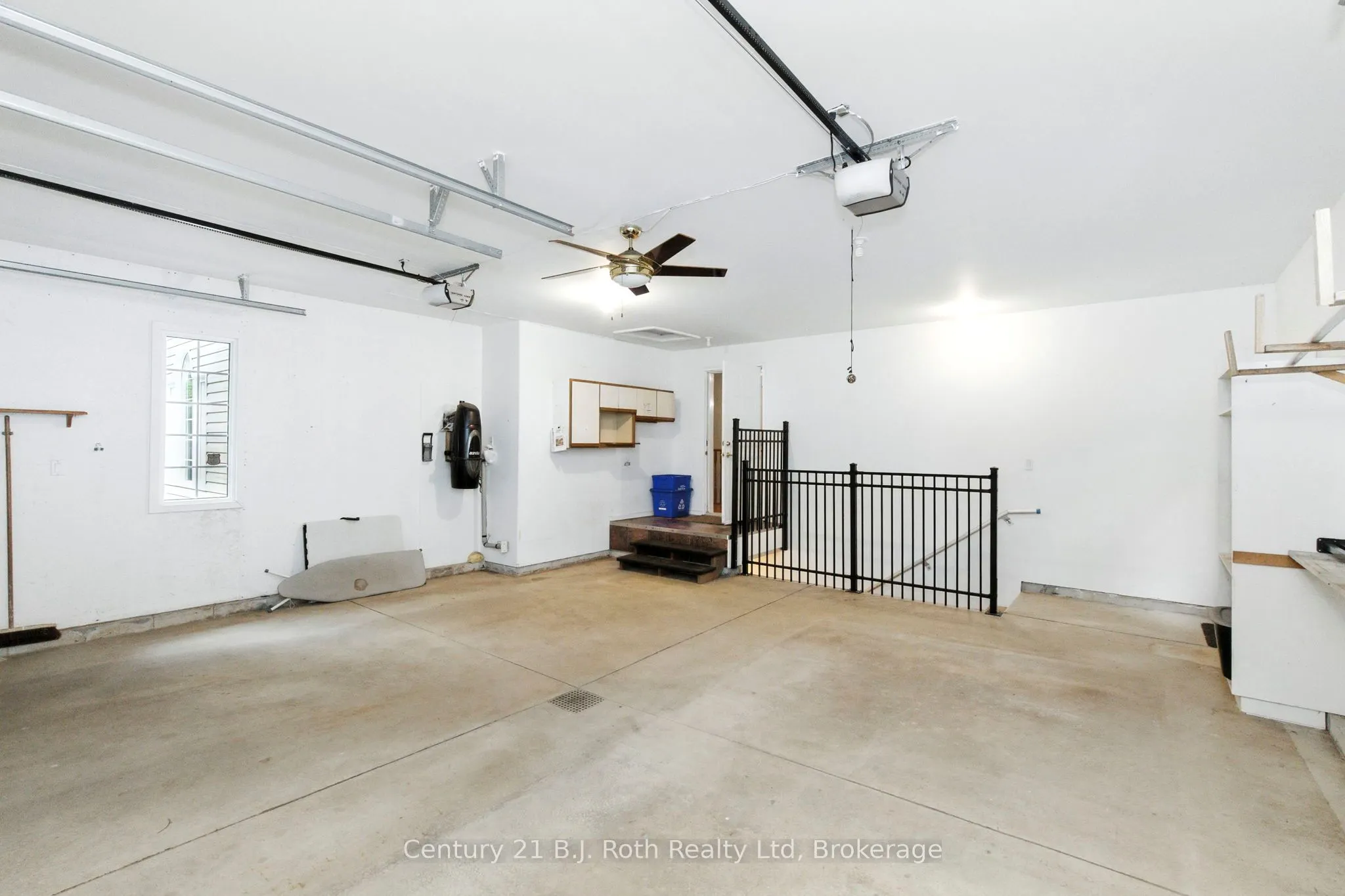1749 Golf Link Road