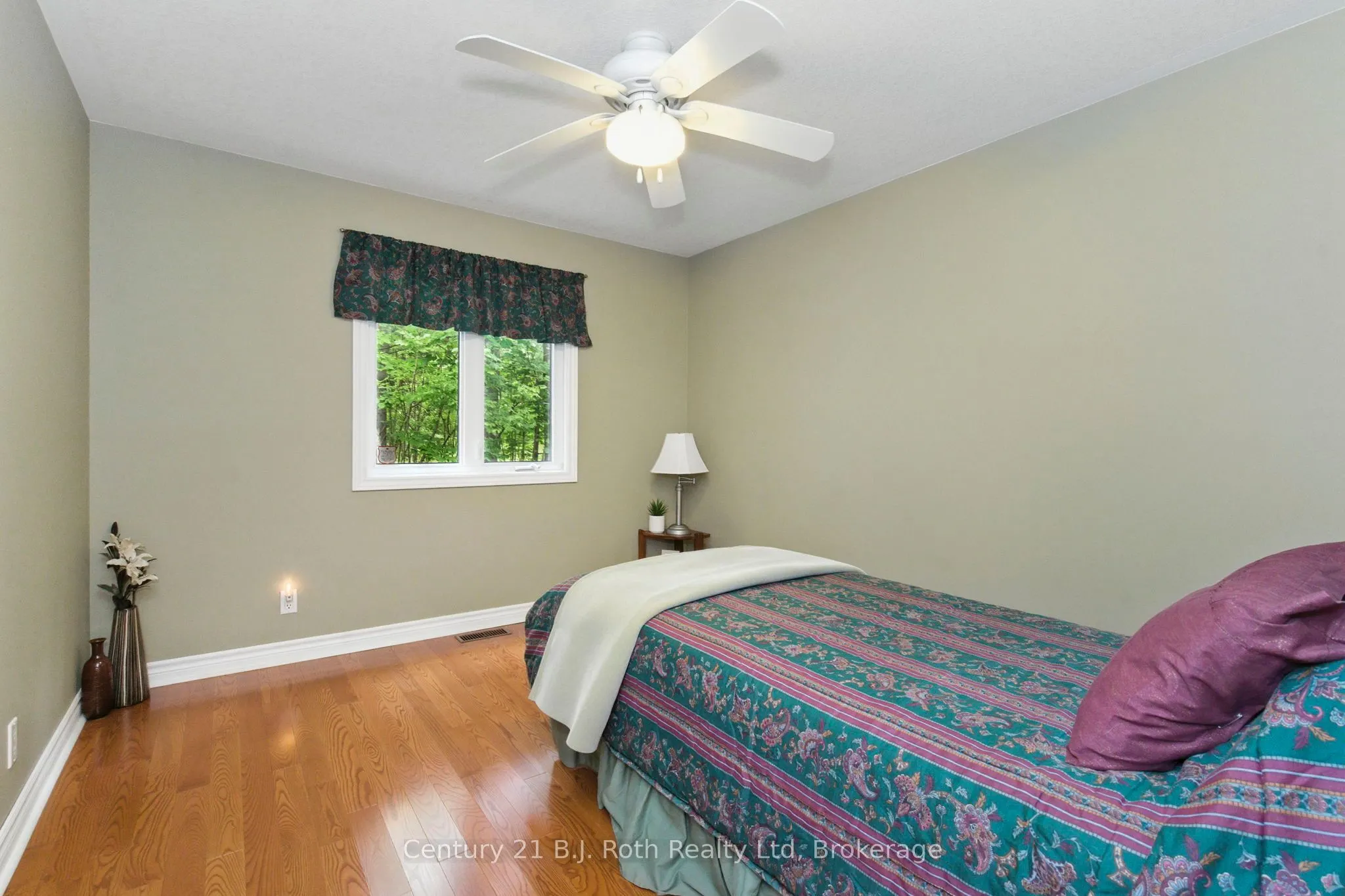 1749 Golf Link Road