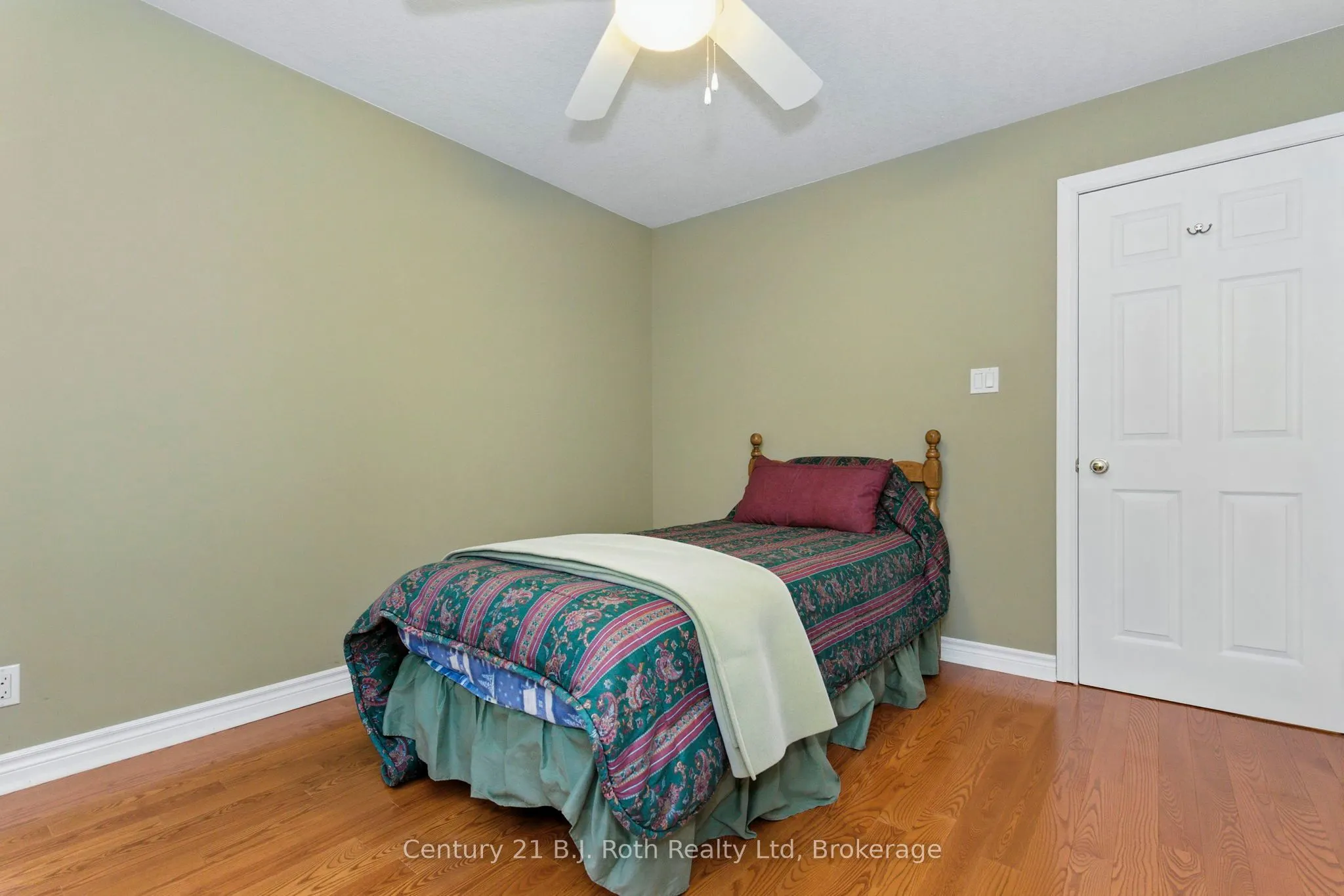 1749 Golf Link Road