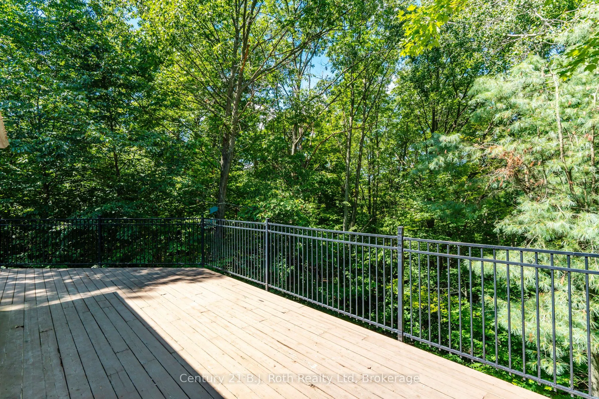 1749 Golf Link Road