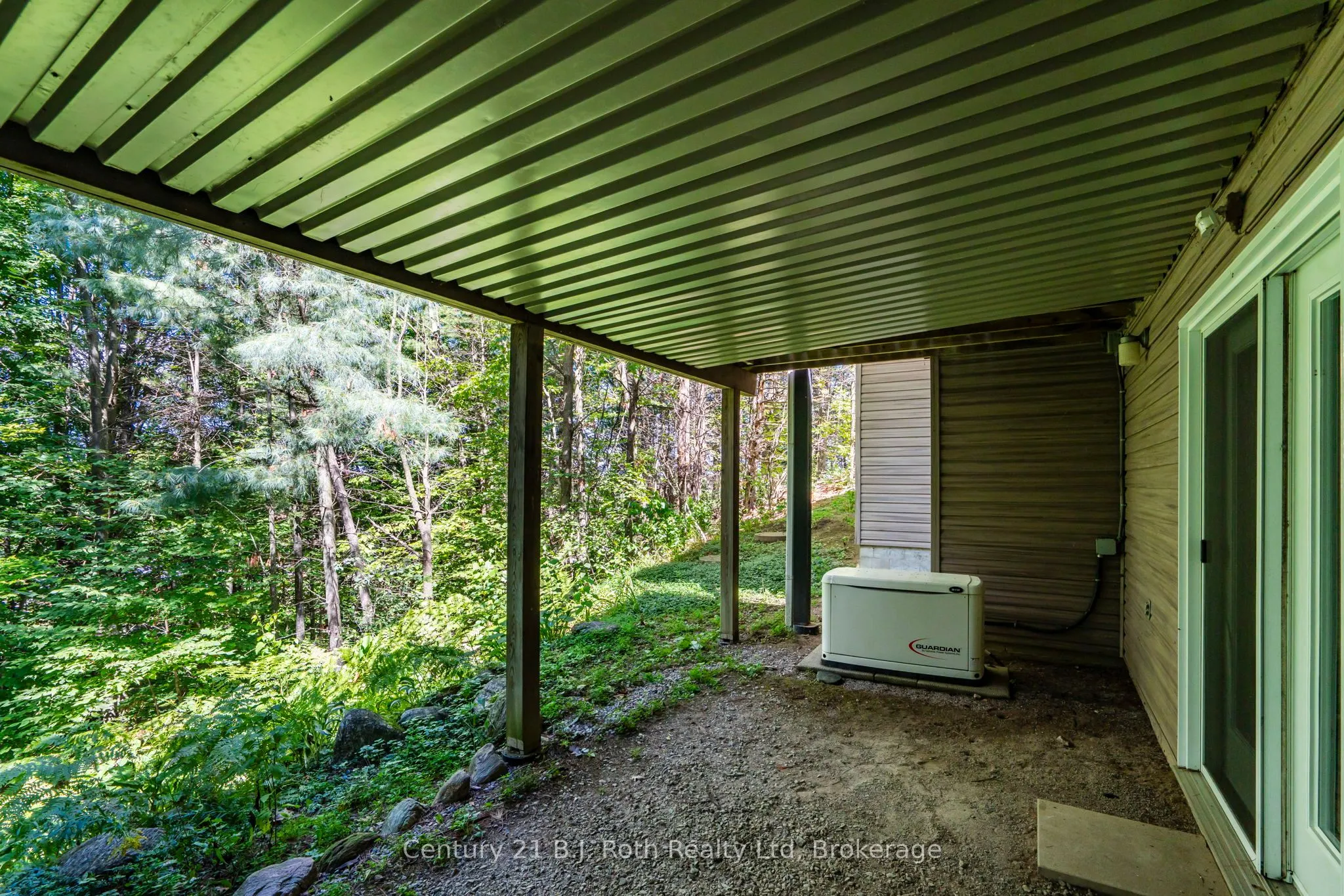 1749 Golf Link Road