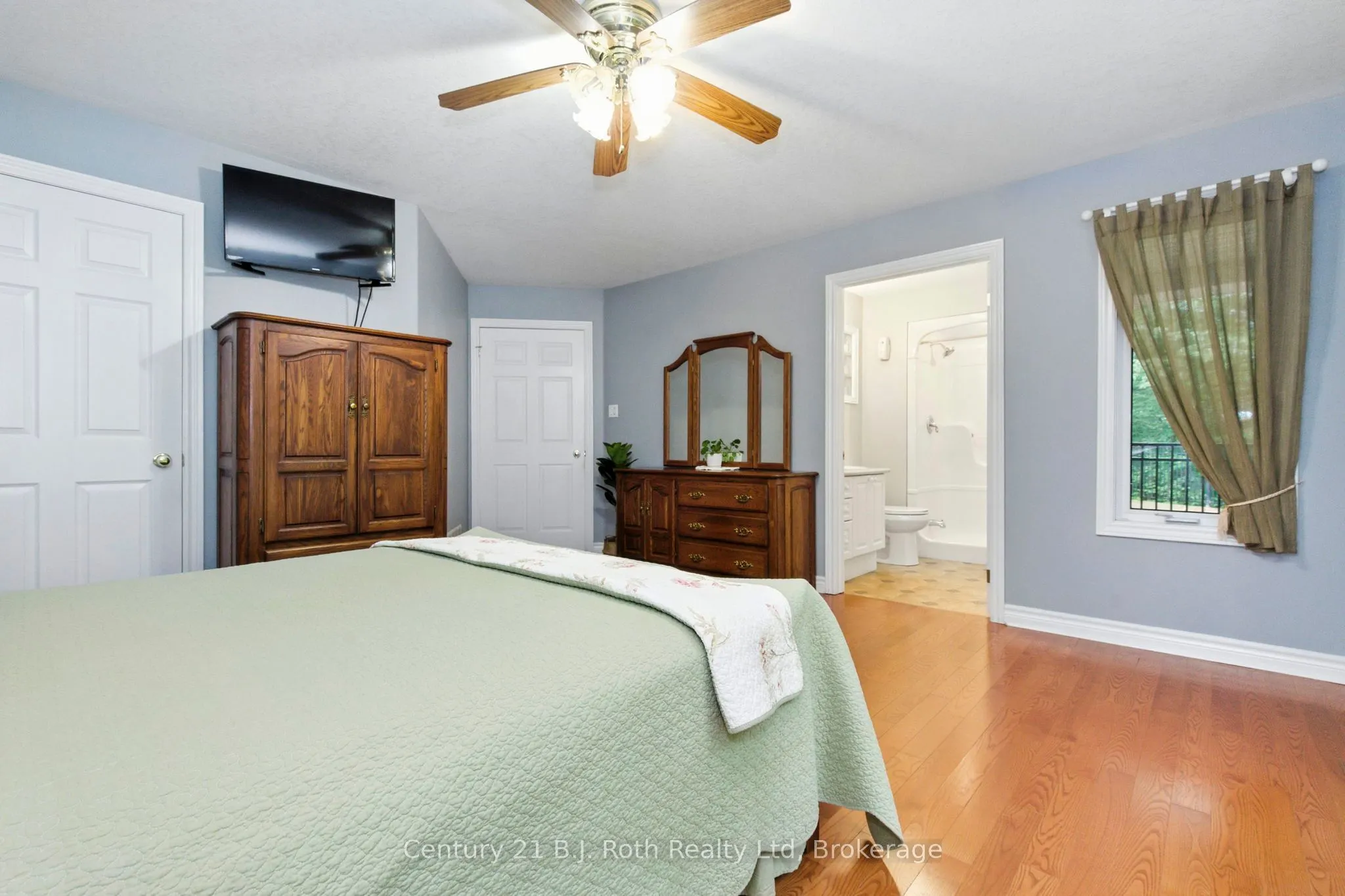 1749 Golf Link Road
