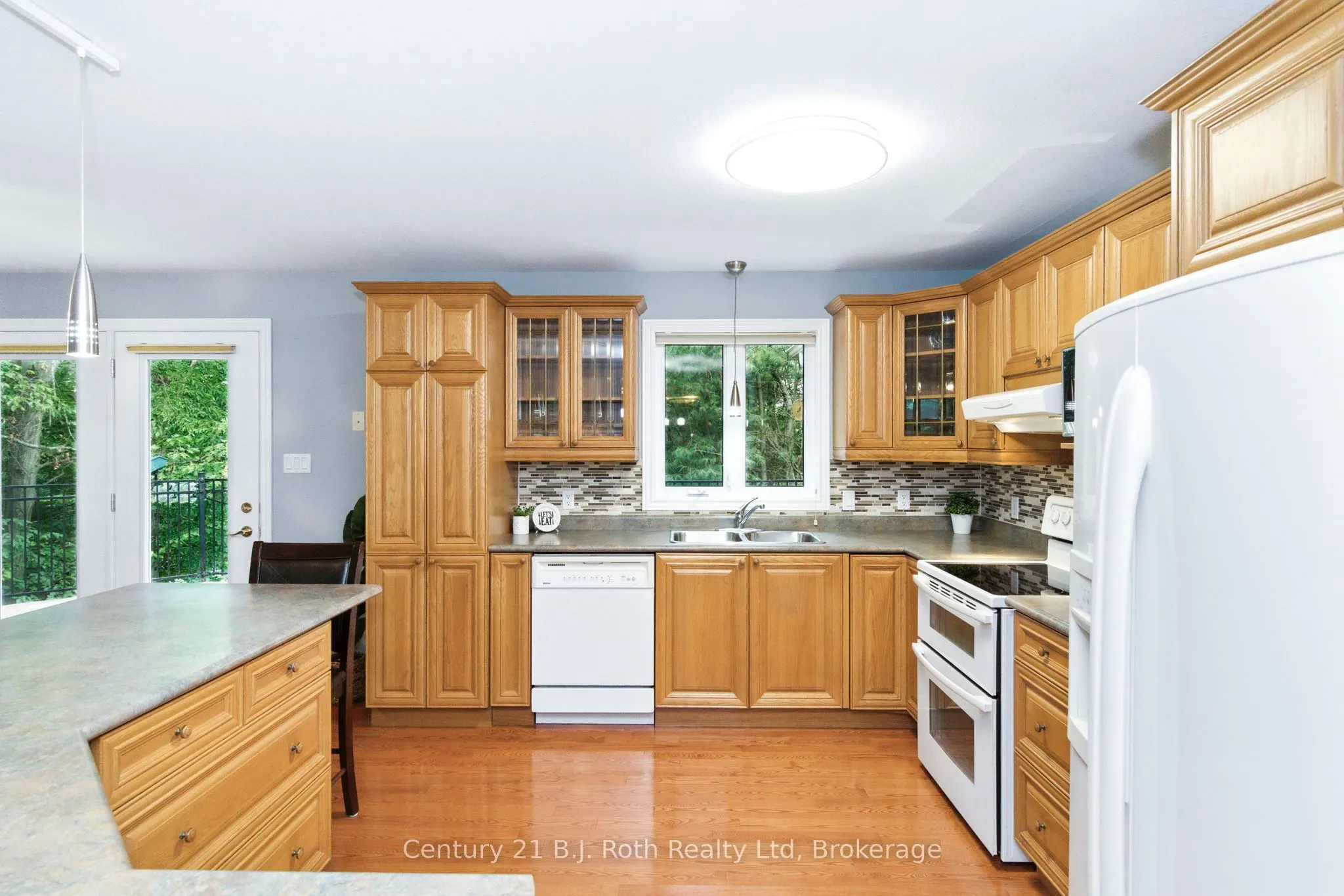 1749 Golf Link Road