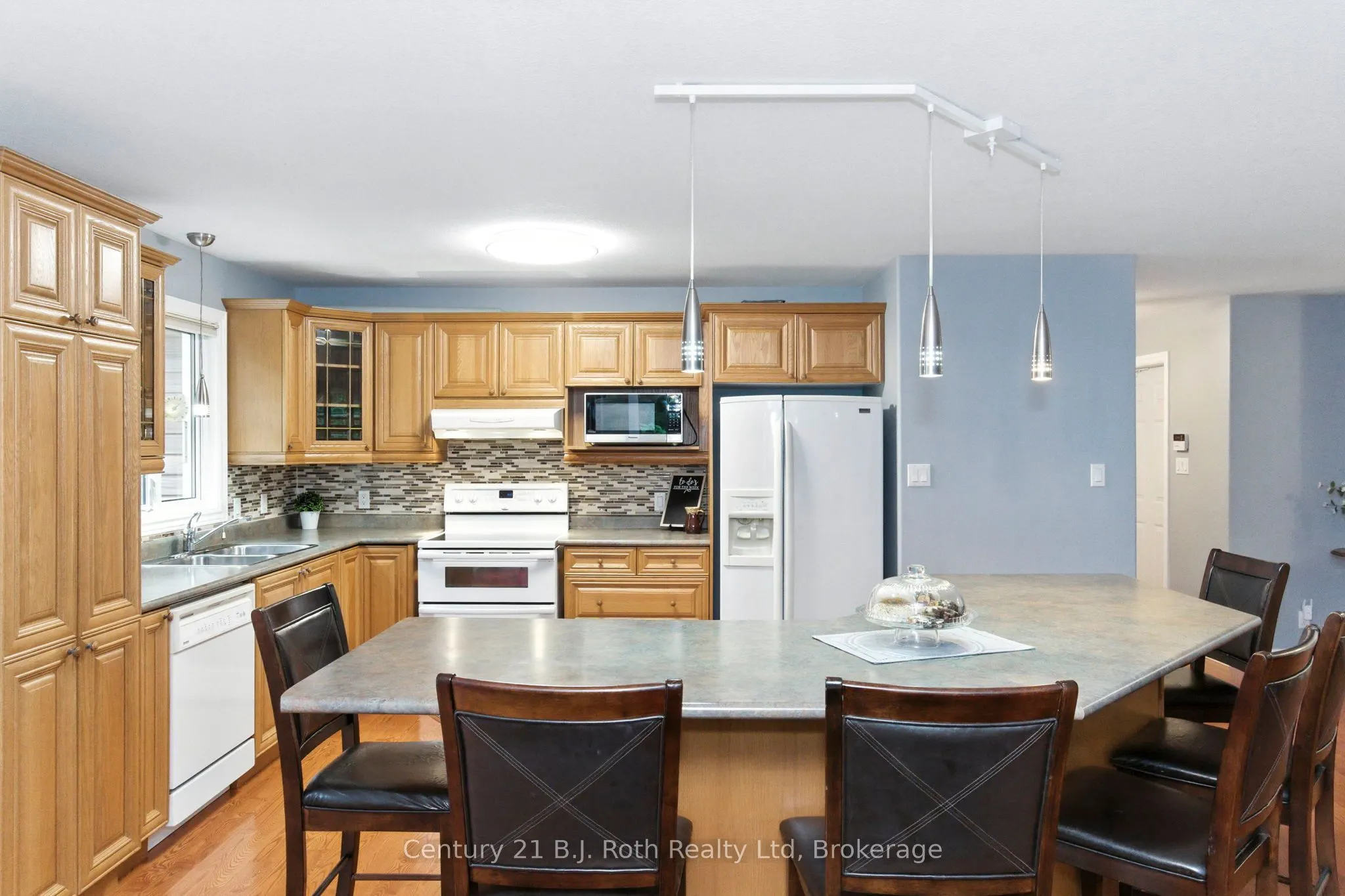 1749 Golf Link Road