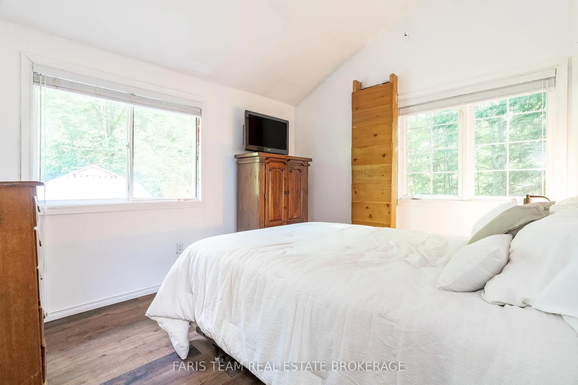 56 Meadows Avenue