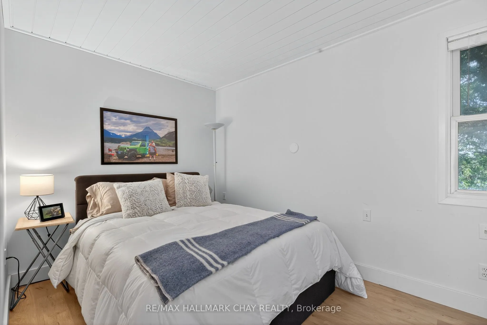43 Moon Point Drive