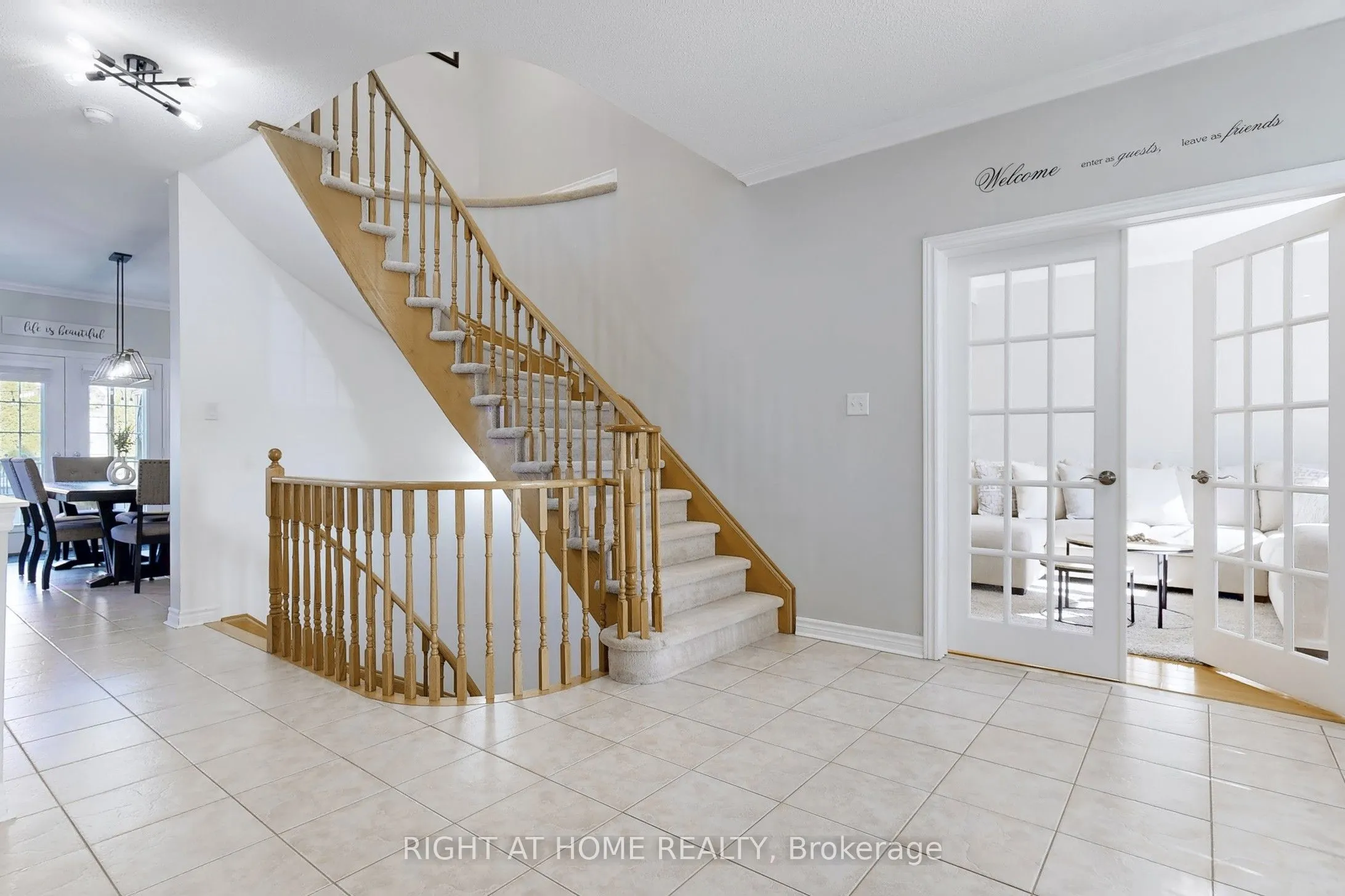 418 Mapleton Avenue