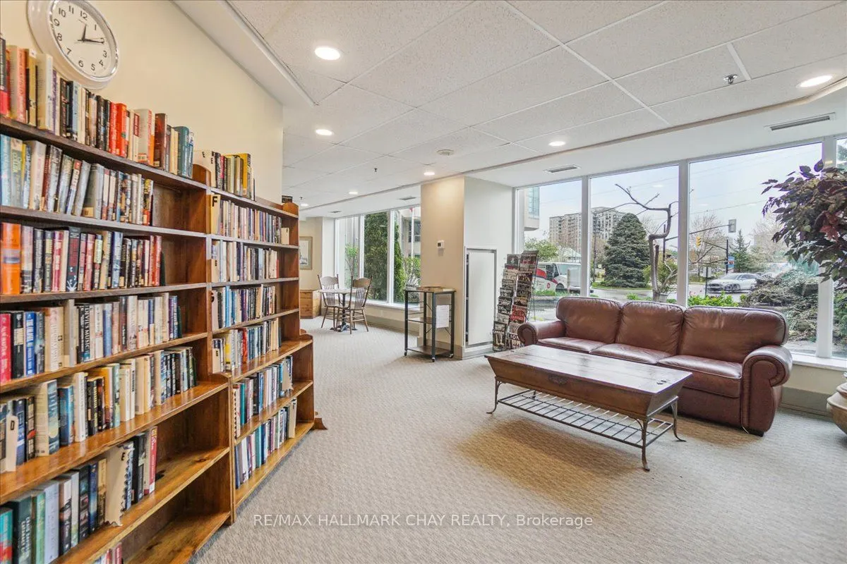 2 Toronto Street, #1209