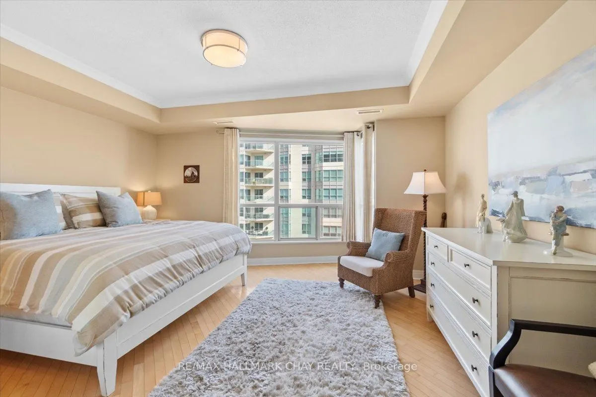 2 Toronto Street, #1209