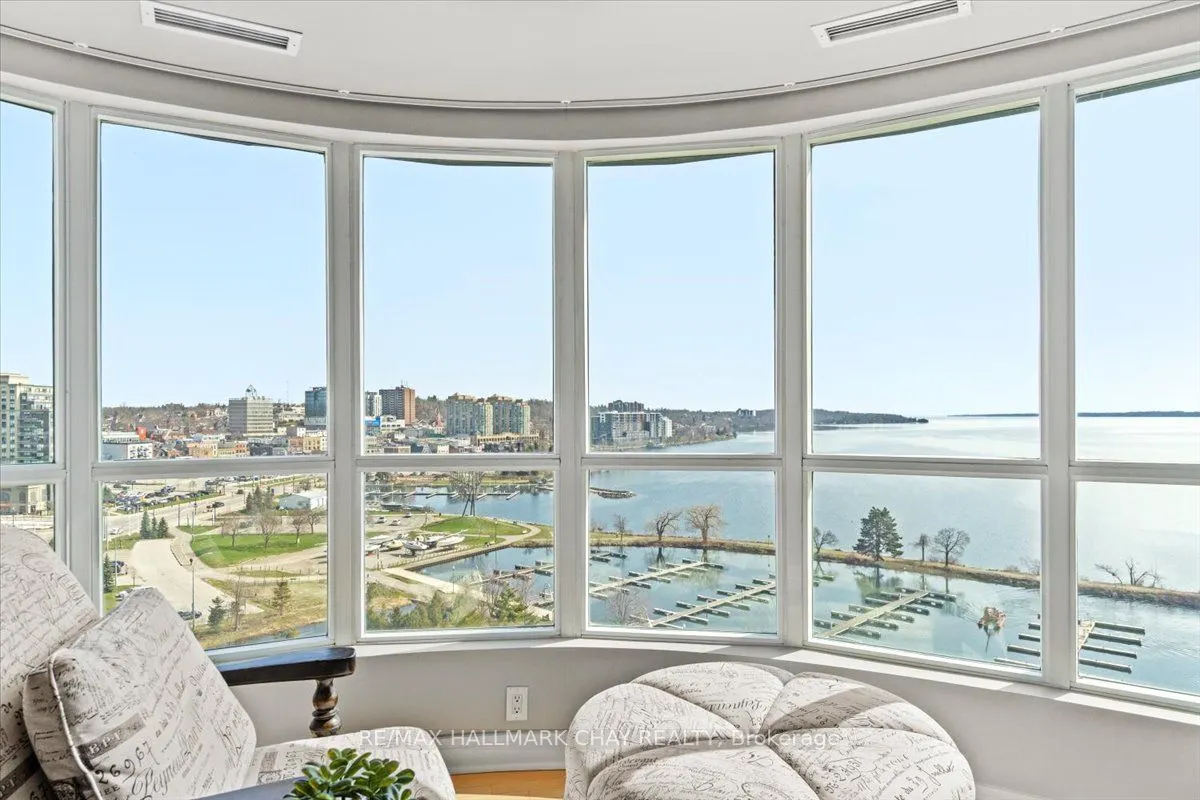2 Toronto Street, #1209