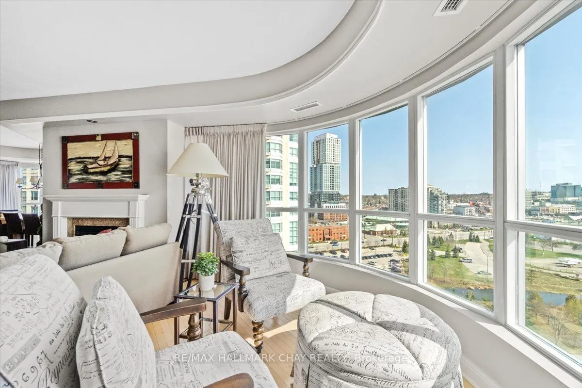 2 Toronto Street, #1209