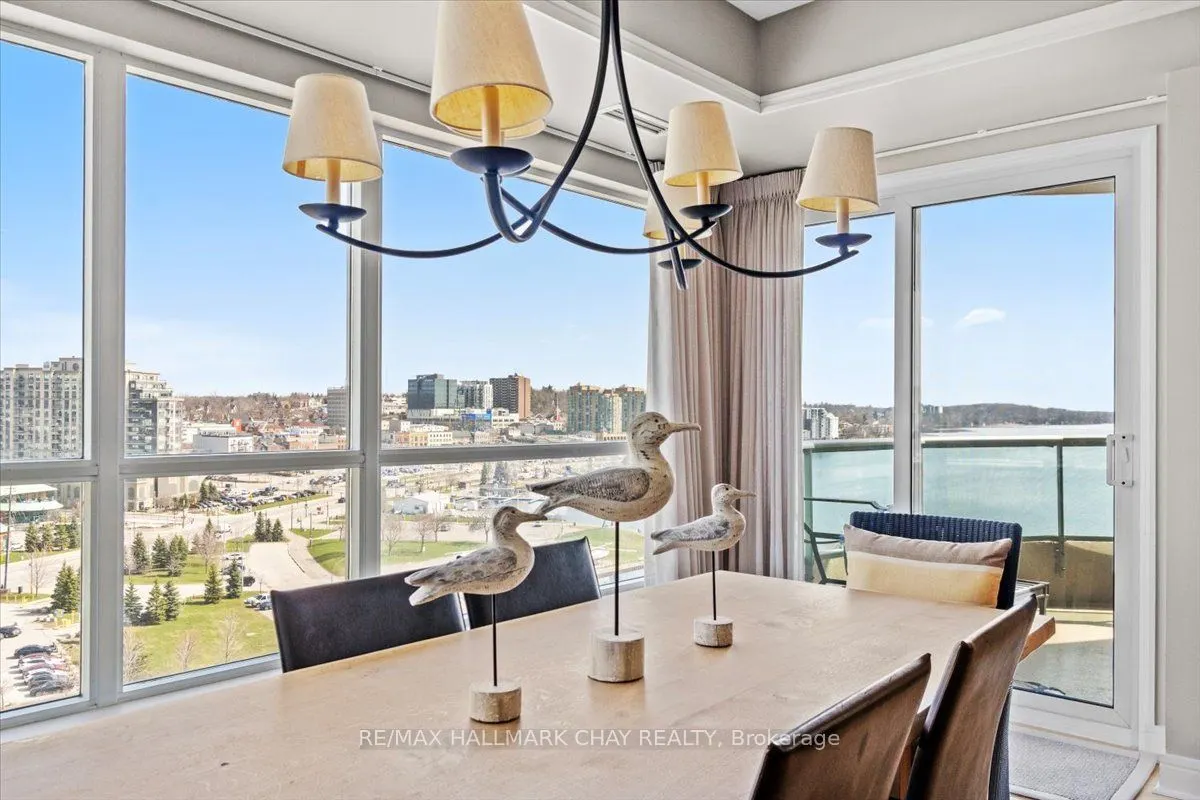 2 Toronto Street, #1209