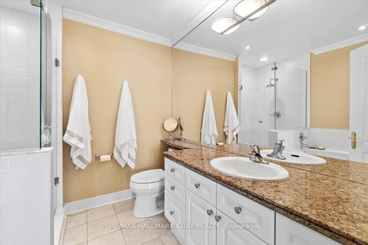 2 Toronto Street, #1209