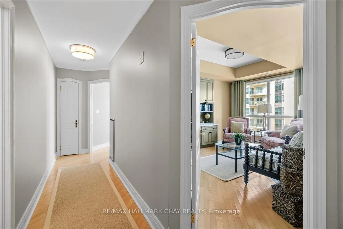 2 Toronto Street, #1209