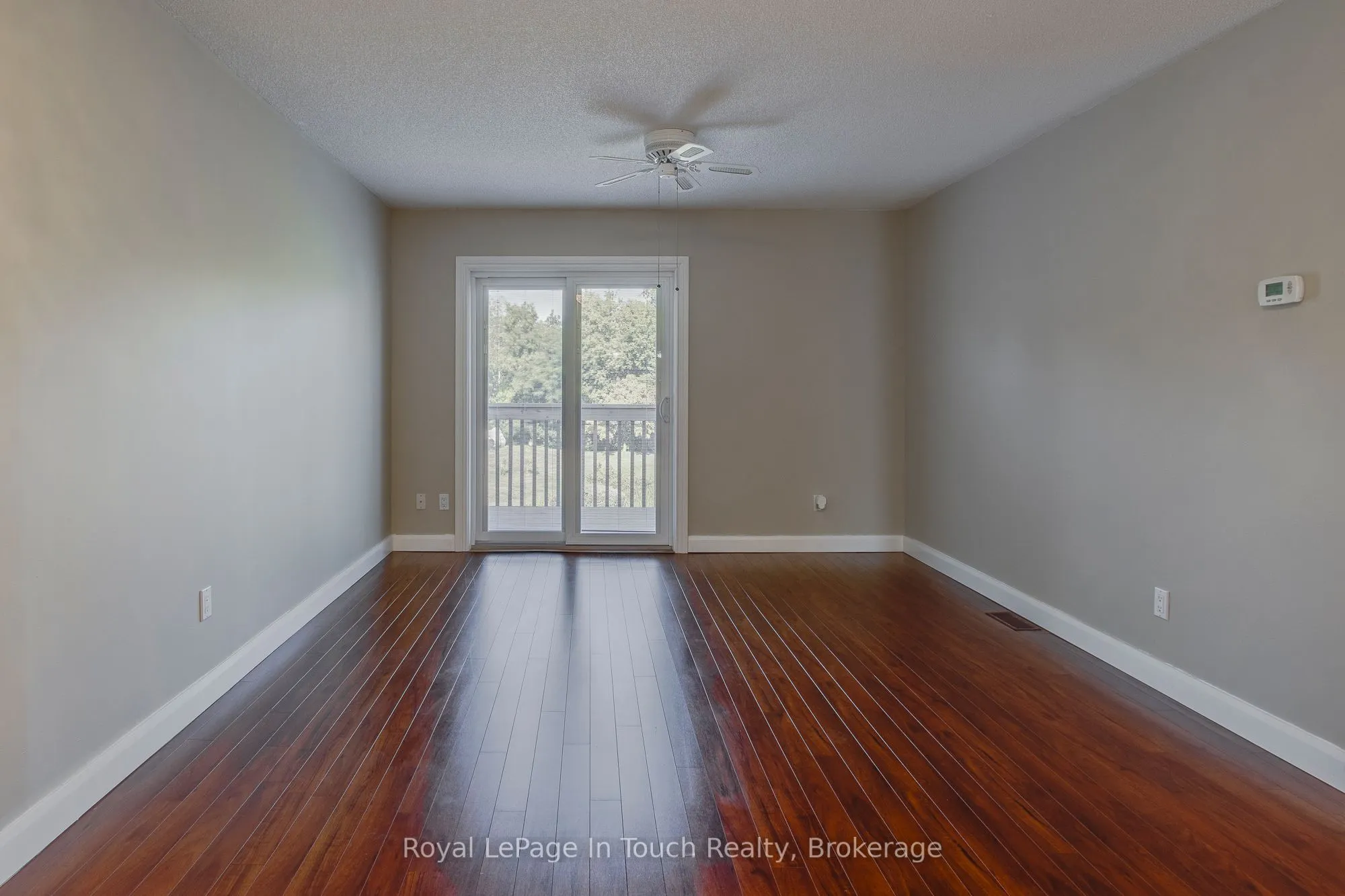 696 King Street, #32