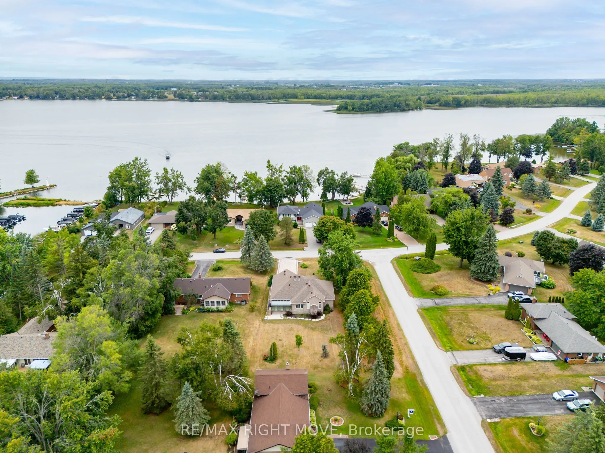 3 Thicketwood Place E