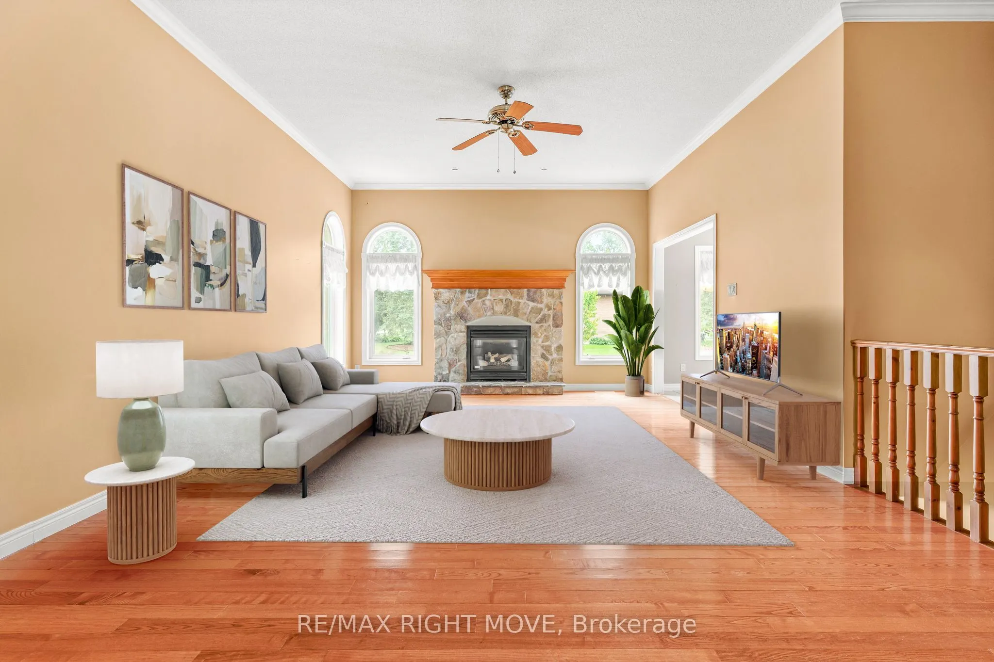3 Thicketwood Place E