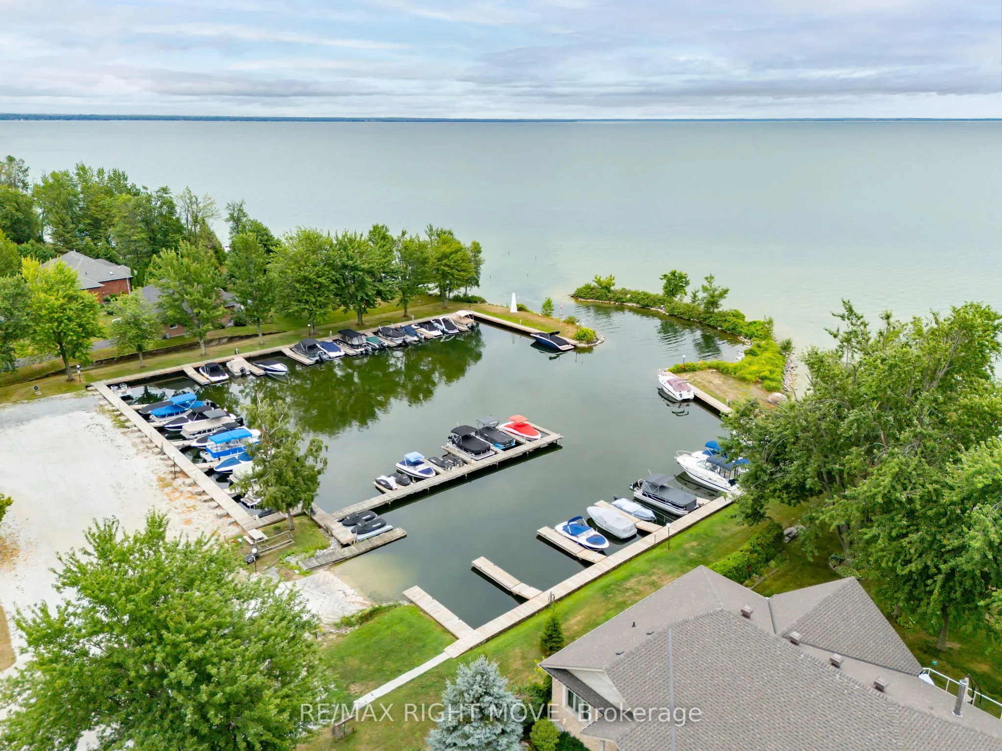 3 Thicketwood Place E