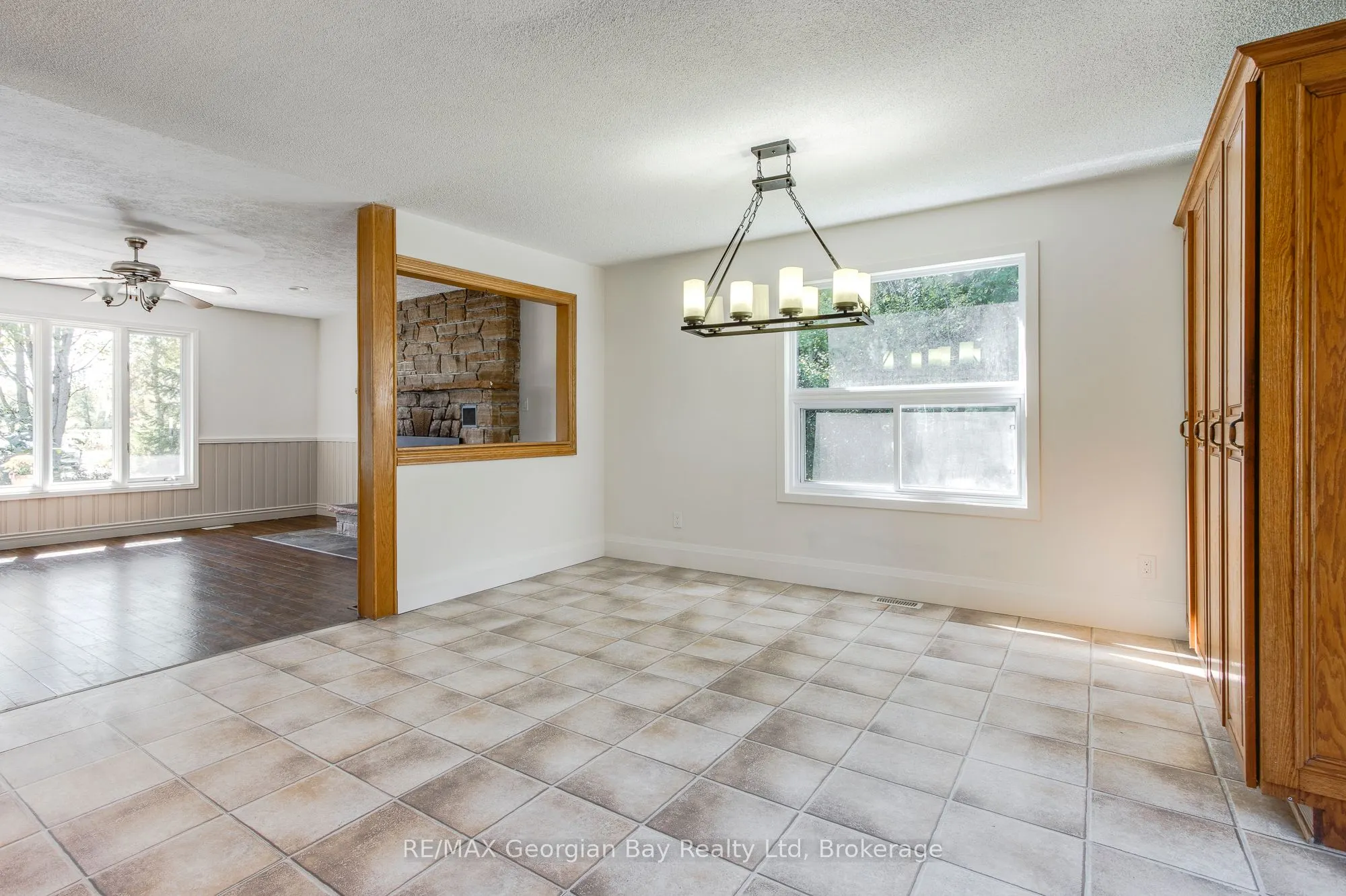 260 Concession 12 Street E