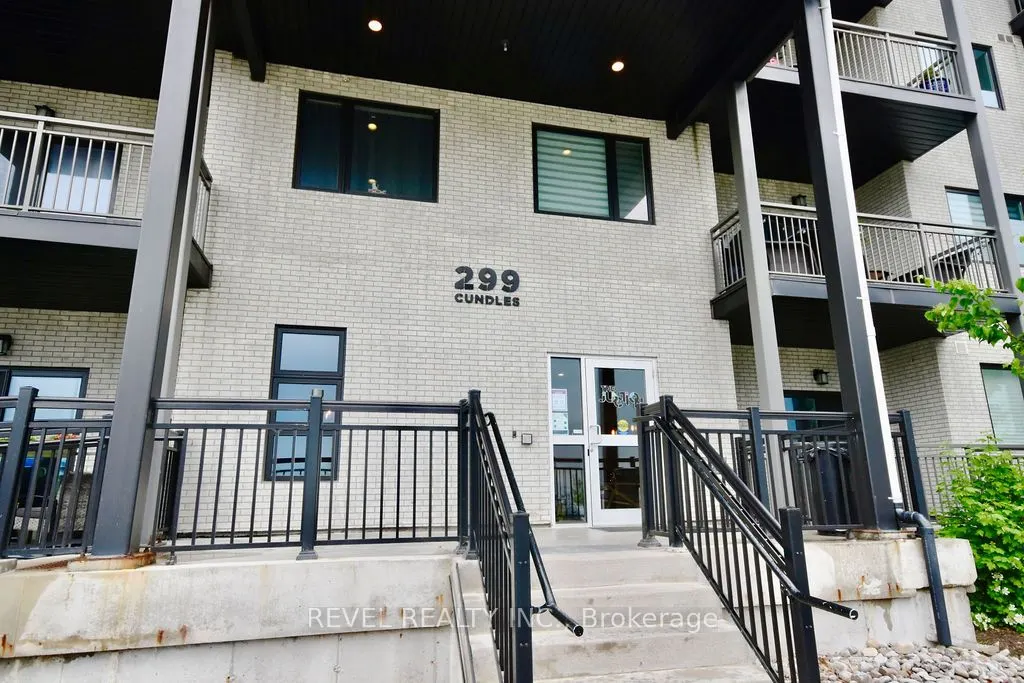299 Cundles Road E, #208