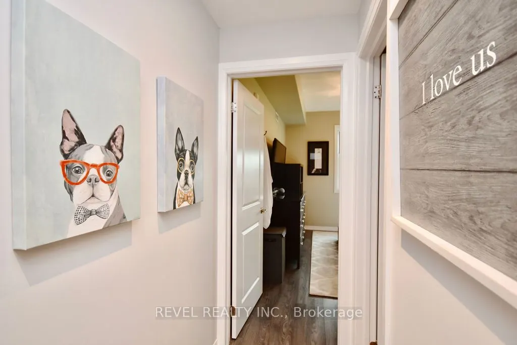 299 Cundles Road E, #208