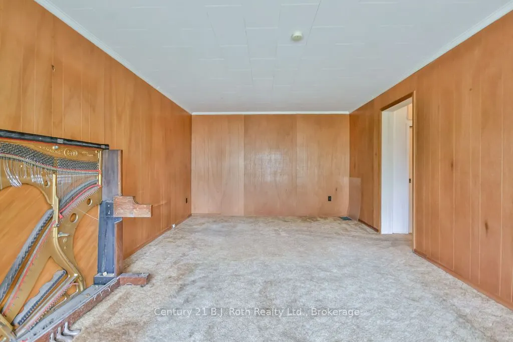 377 Barrie Road