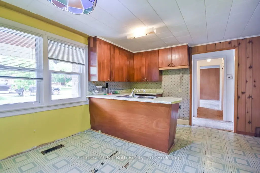 377 Barrie Road