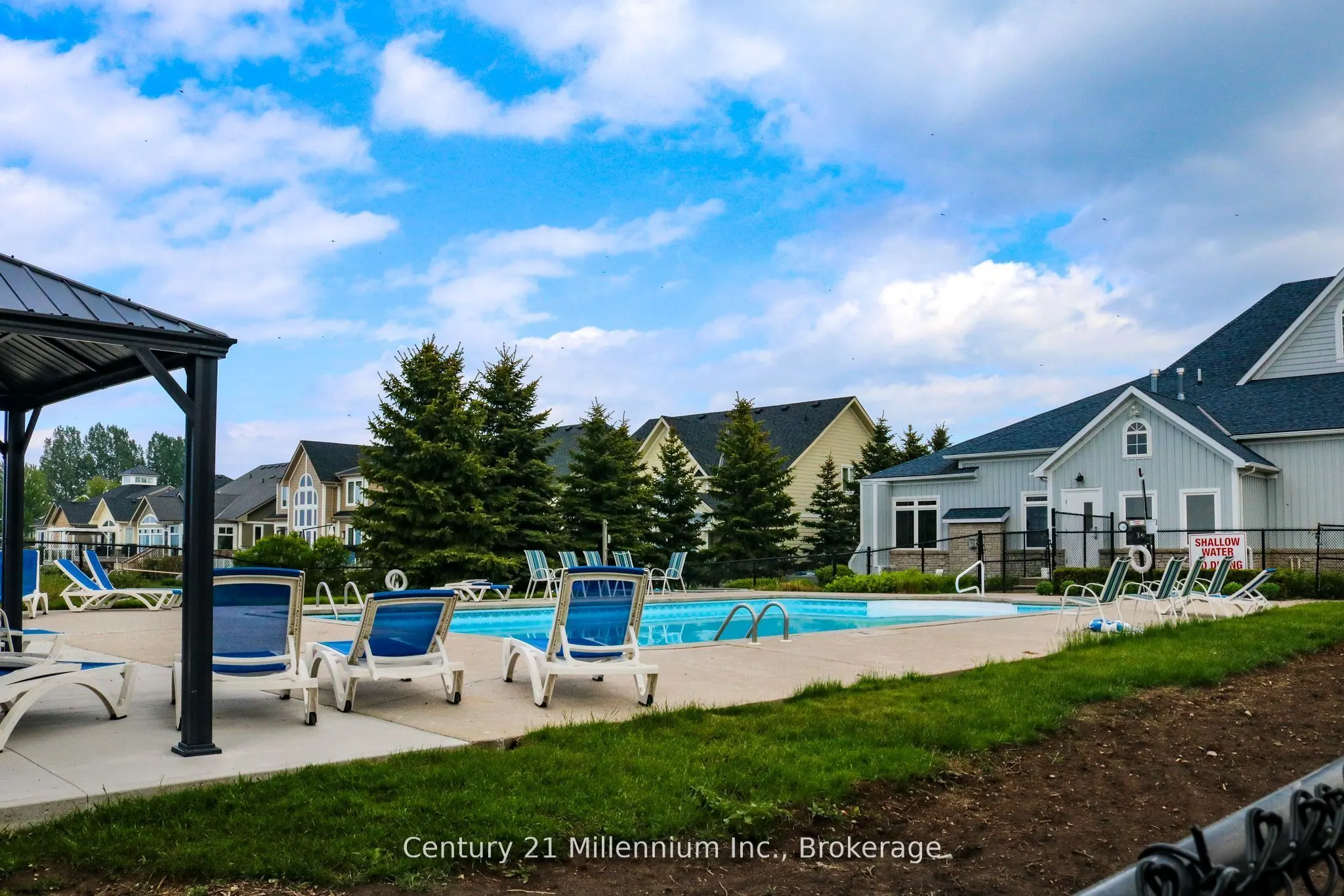 7 Clubhouse Drive